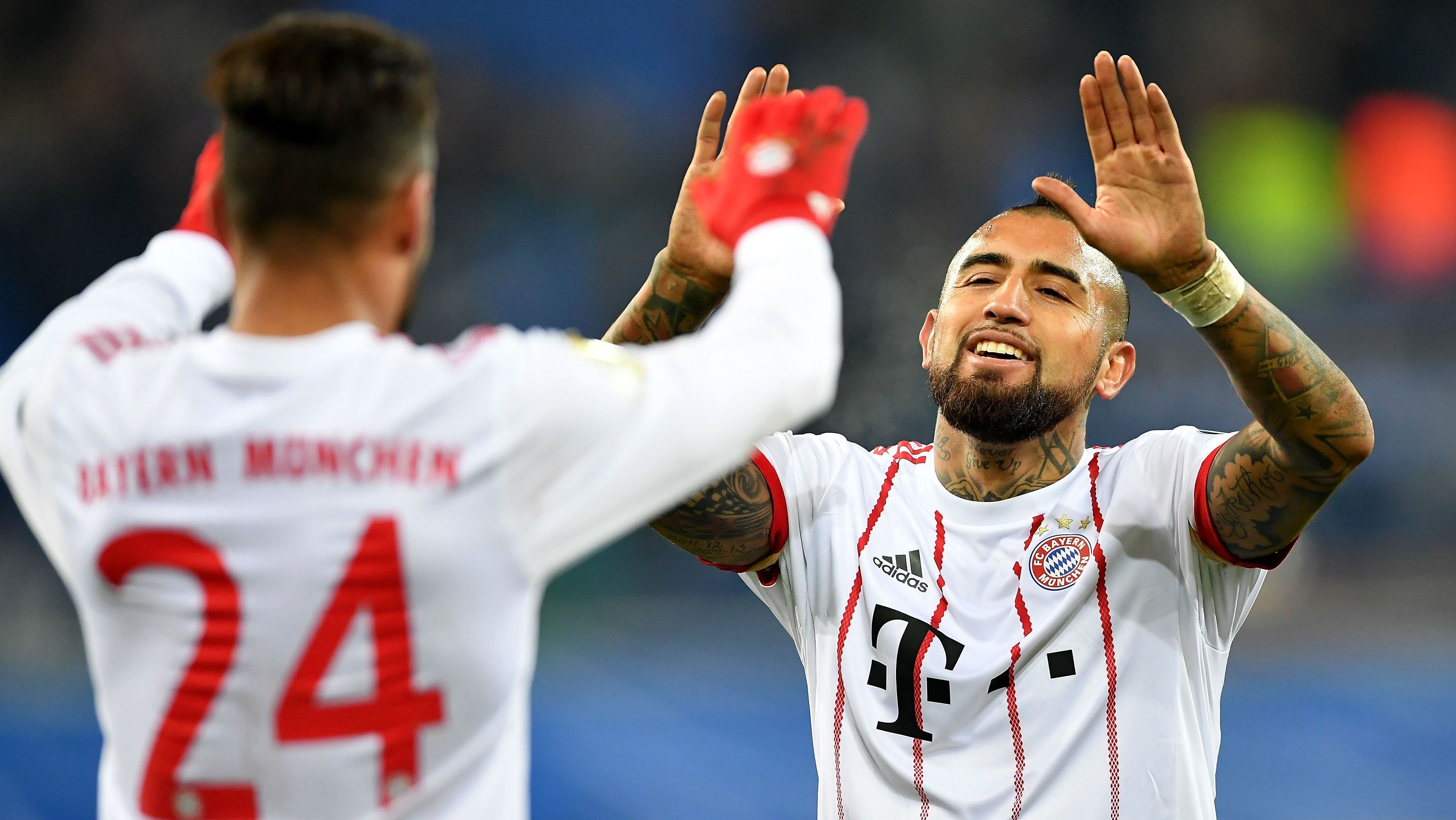Arturo Vidal Corentin Tolisso