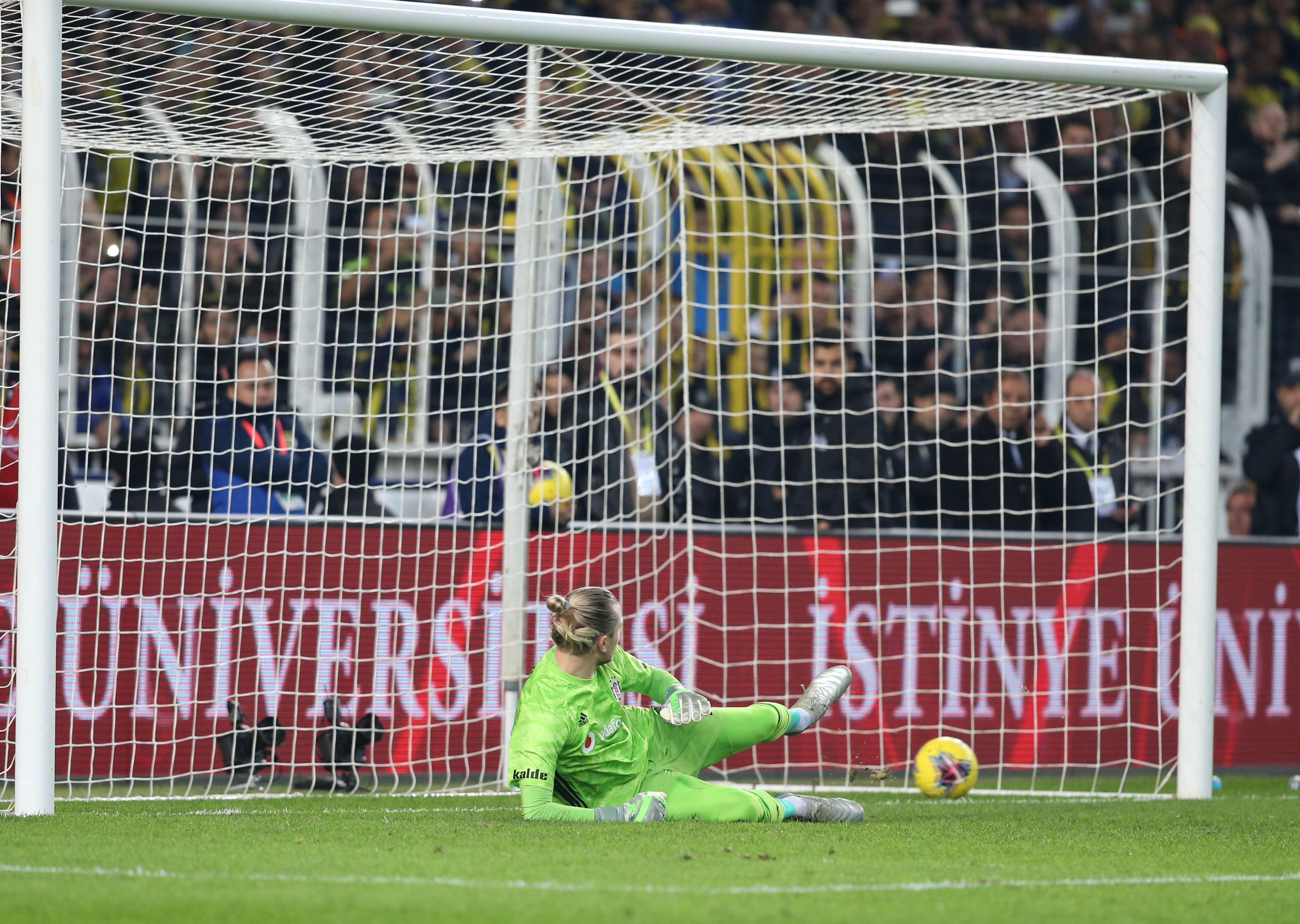 Loris Karius, Fenerbahce v Besiktas 12222019