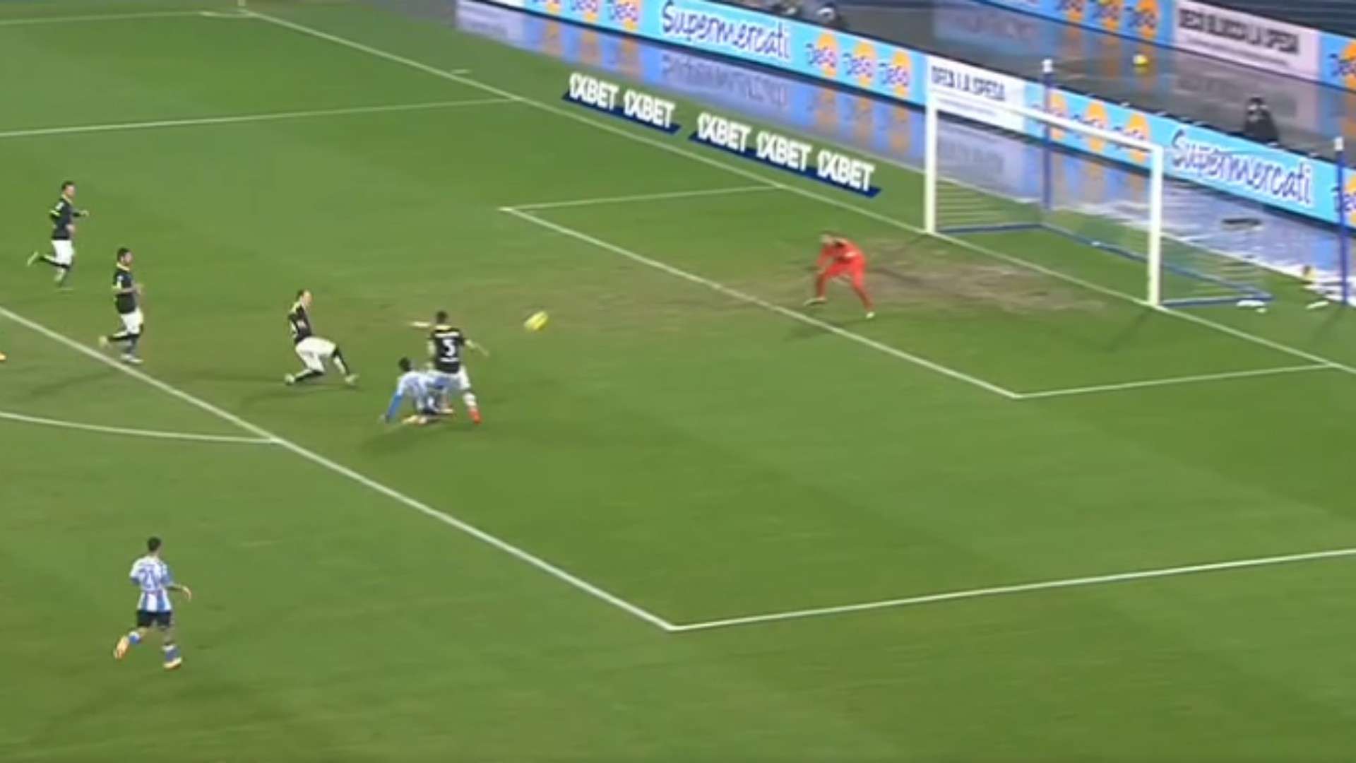 Gol anulado Hirving Lozano vs Spezia