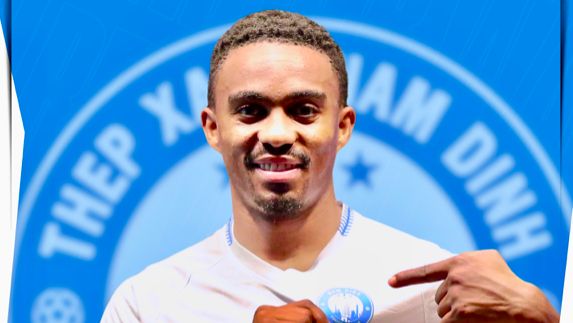 Njabulo Blom of Thep Xanh Nam Dinh FC