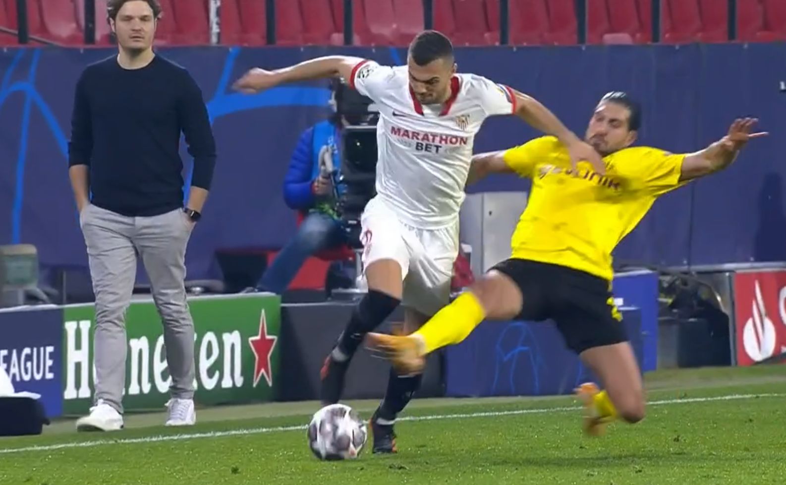 Emre Can Joan Jordan Sevilla Borussia Dortmund Champions League