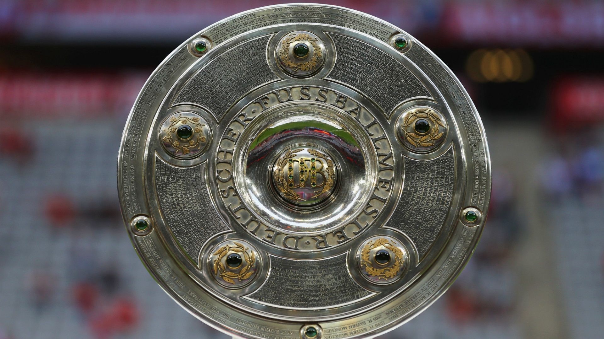 Trophy FC Bayern Munchen Hamburger SV Bundesliga 14082015