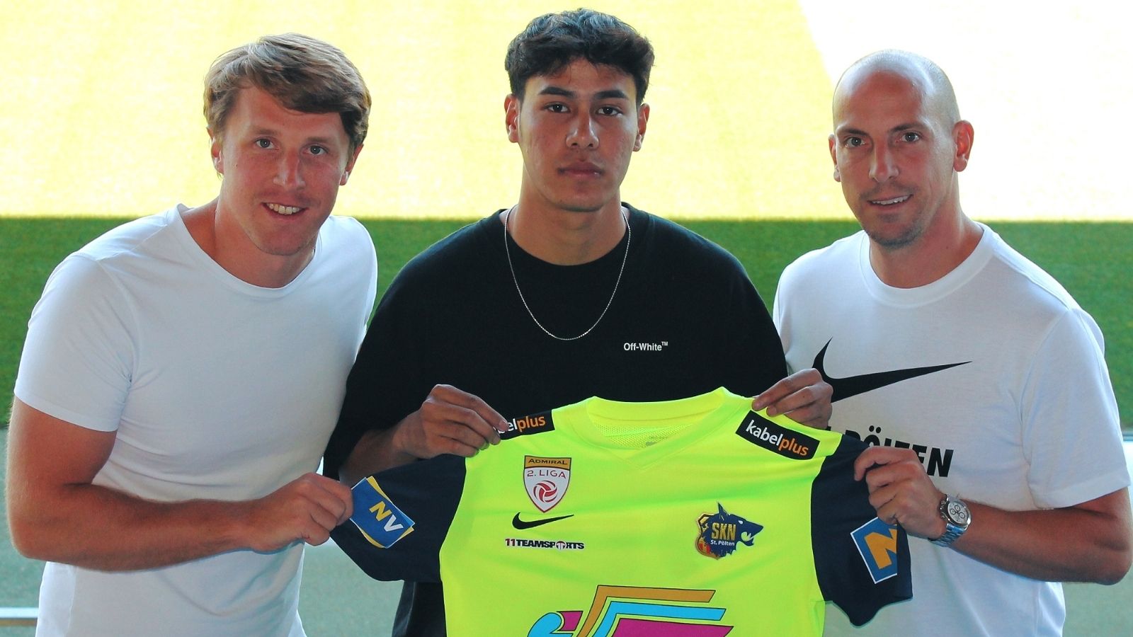 ธนธรณ์ น้ำจันทร์