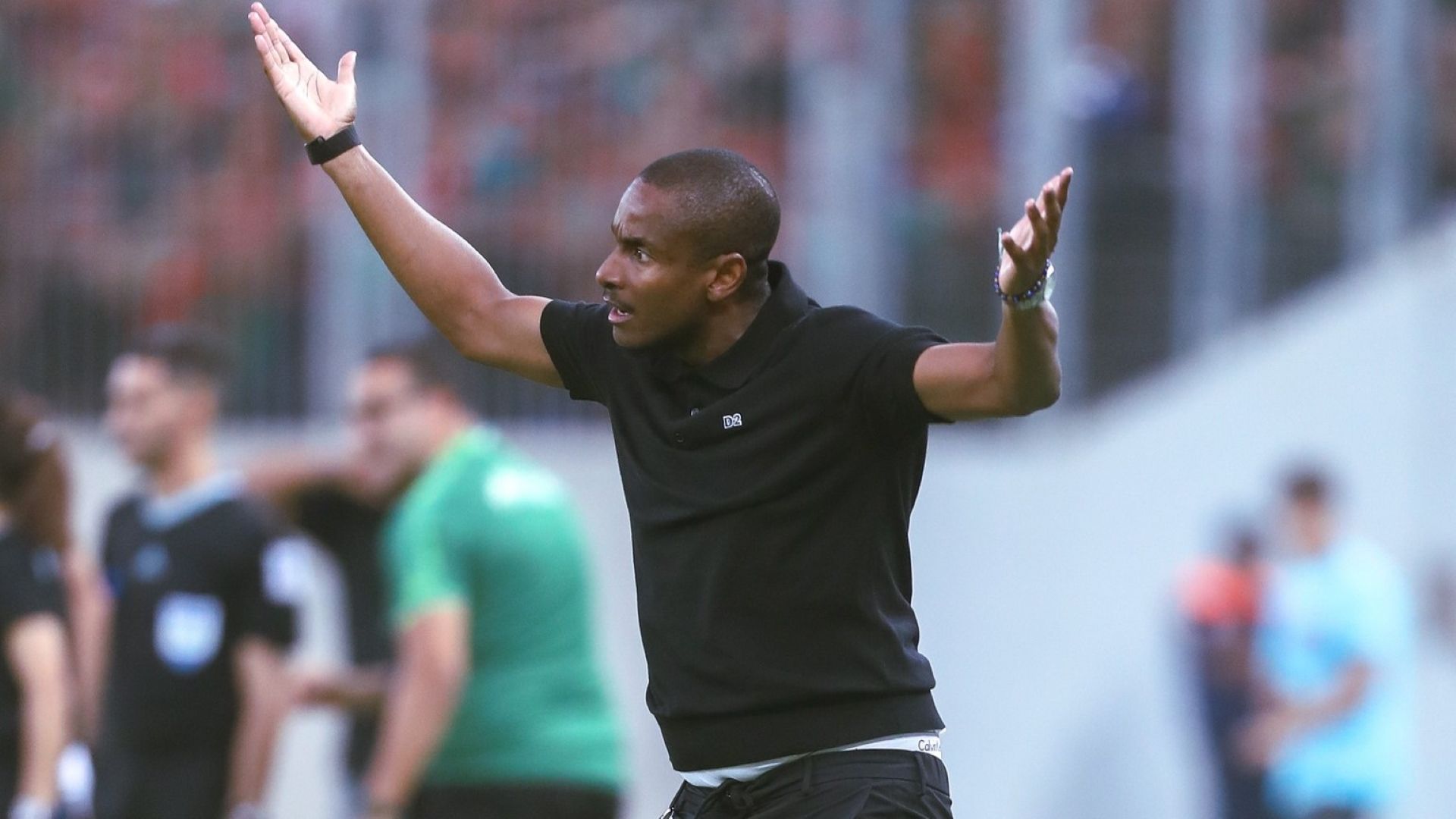 Rhulani Mokwena, MC Alger