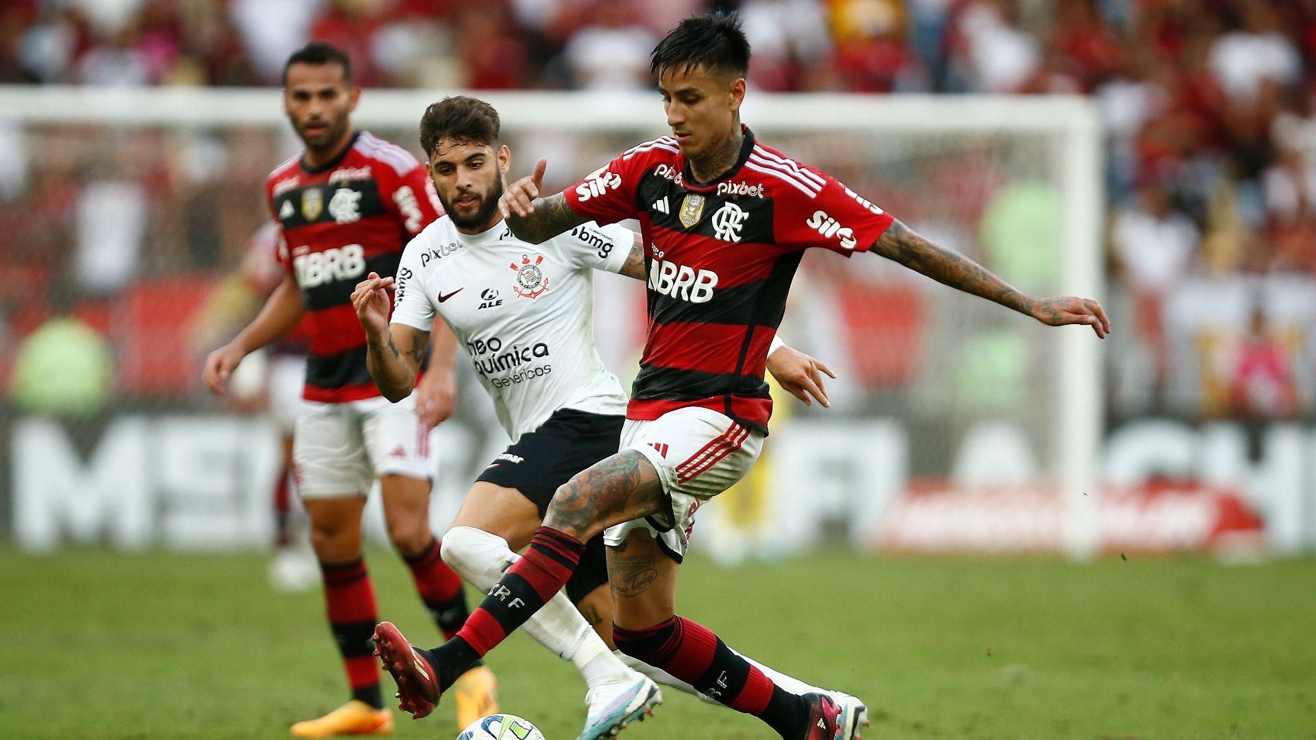 Erick Pulgar Flamengo - Corinthians