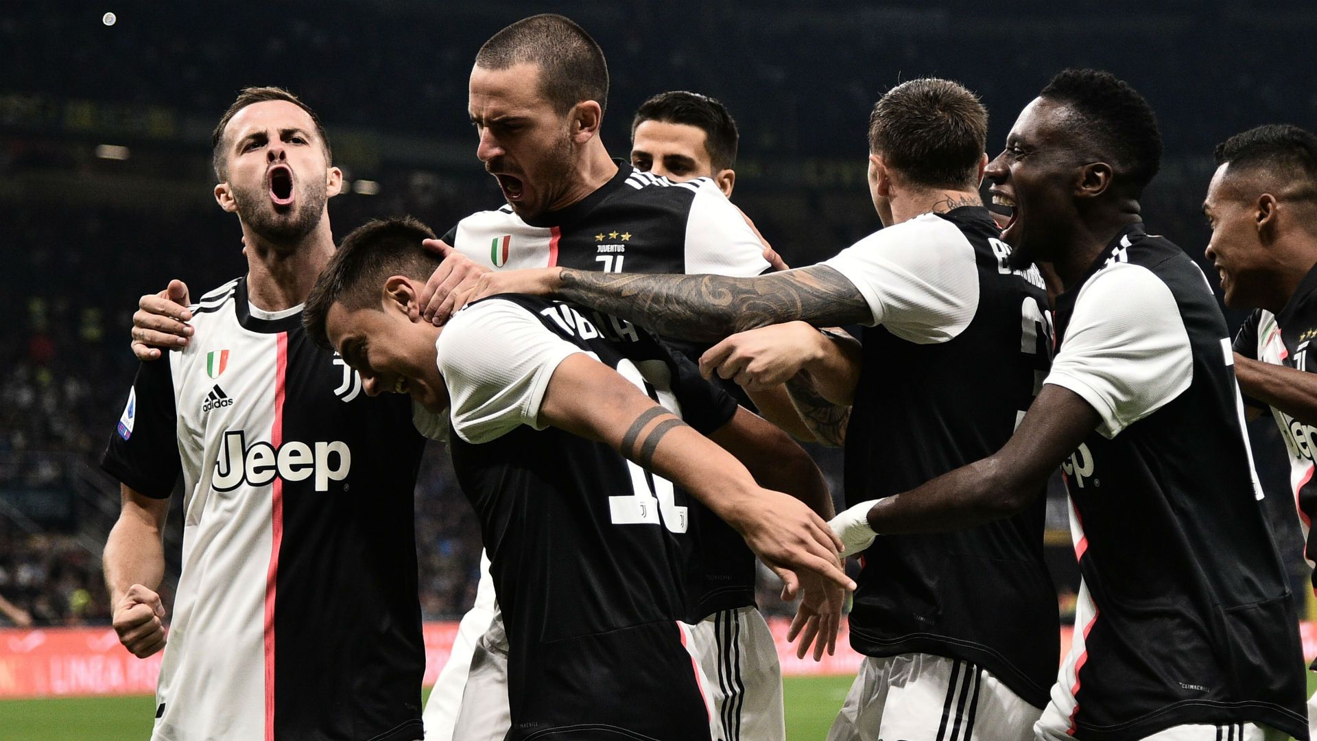 Inter Juventus celebrating Serie A