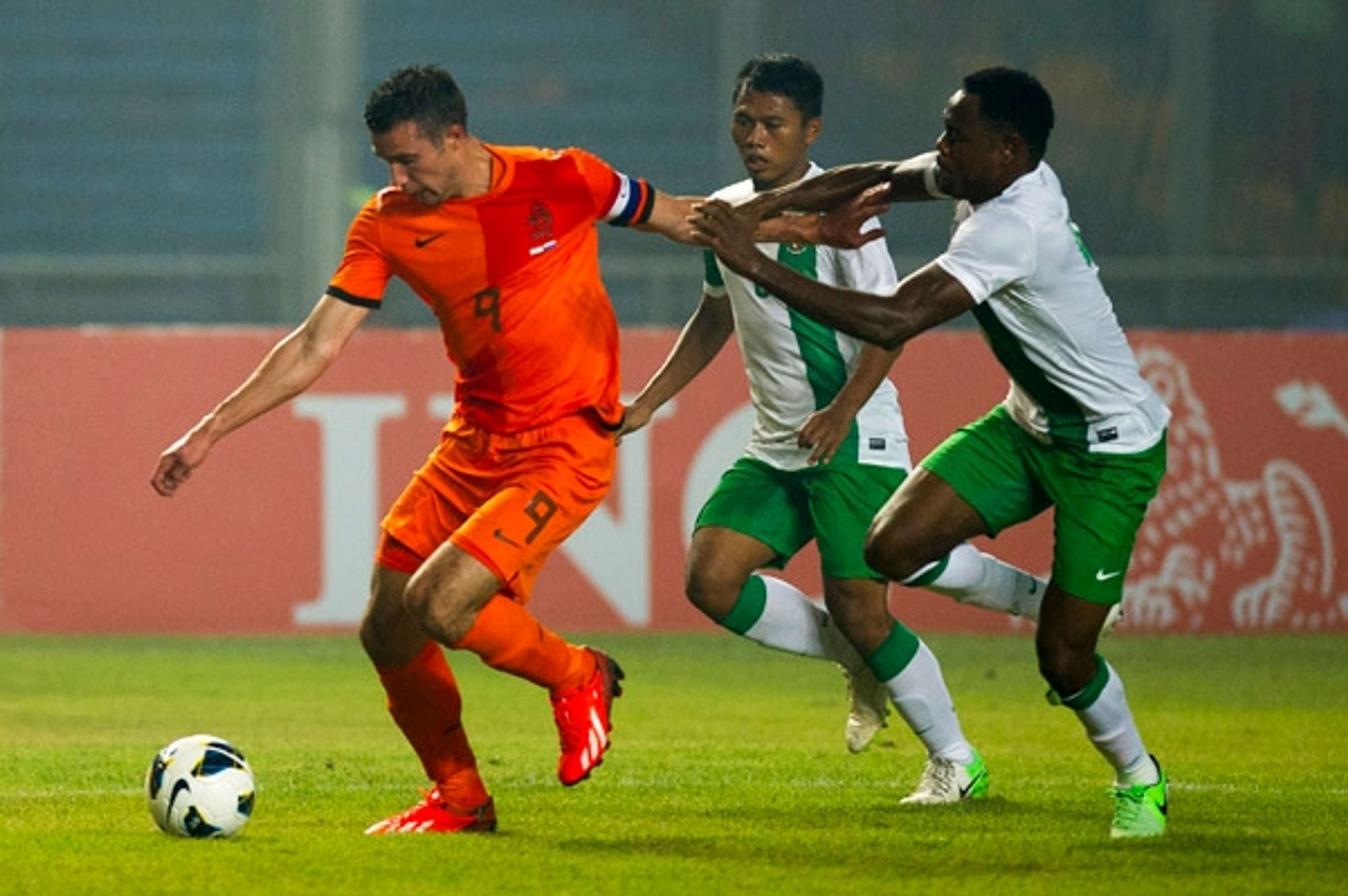 Robin van Persie - Indonesia vs Netherlands (GOAL.com/Antara)
