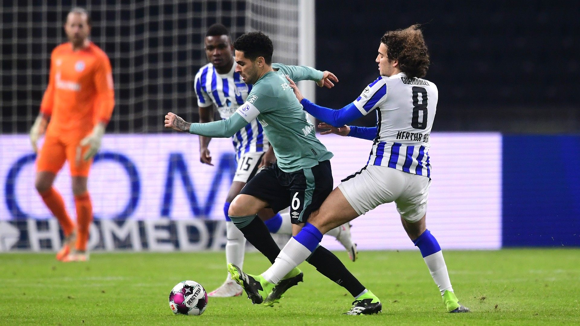 Hertha Schalke Bundesliga 020121