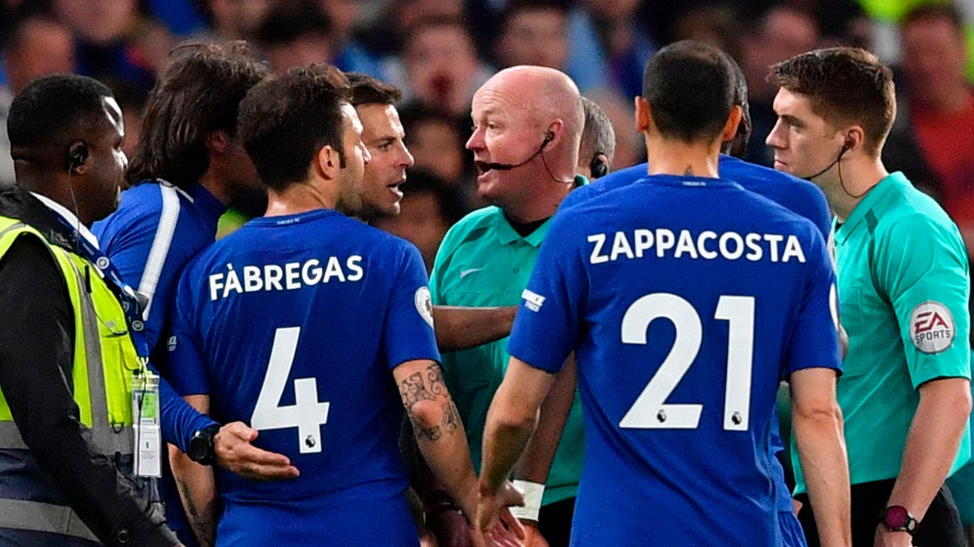 Chelsea Huddersfield ref