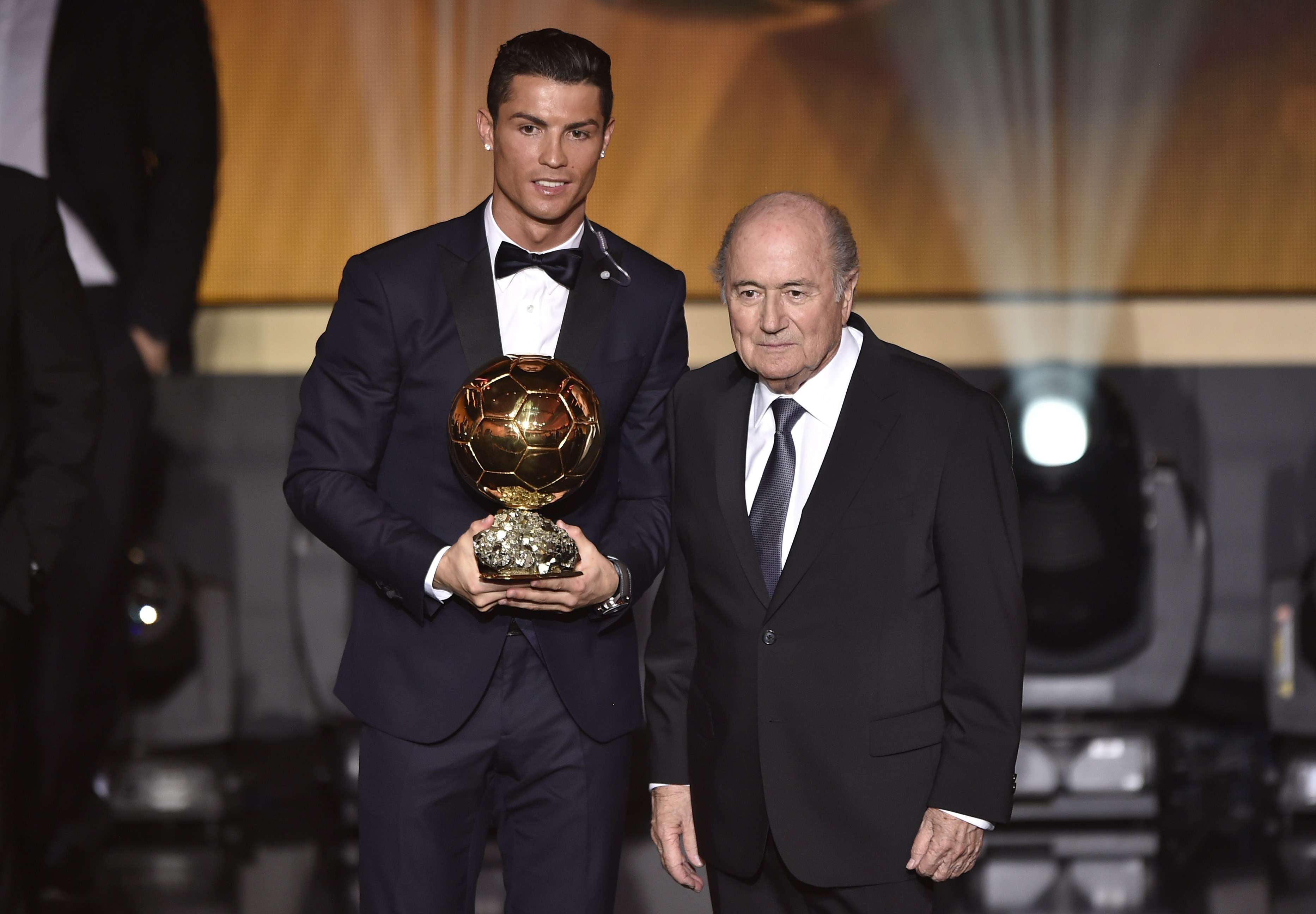 Joseph Blatter Cristiano Ronaldo Golden Ball 2015