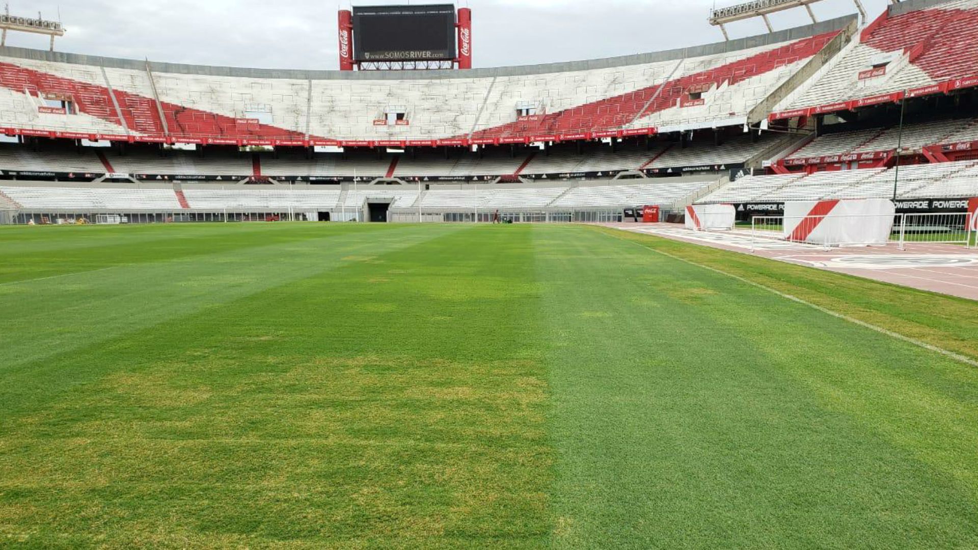 Campo de juego estadio Monumental River Plate 29012020