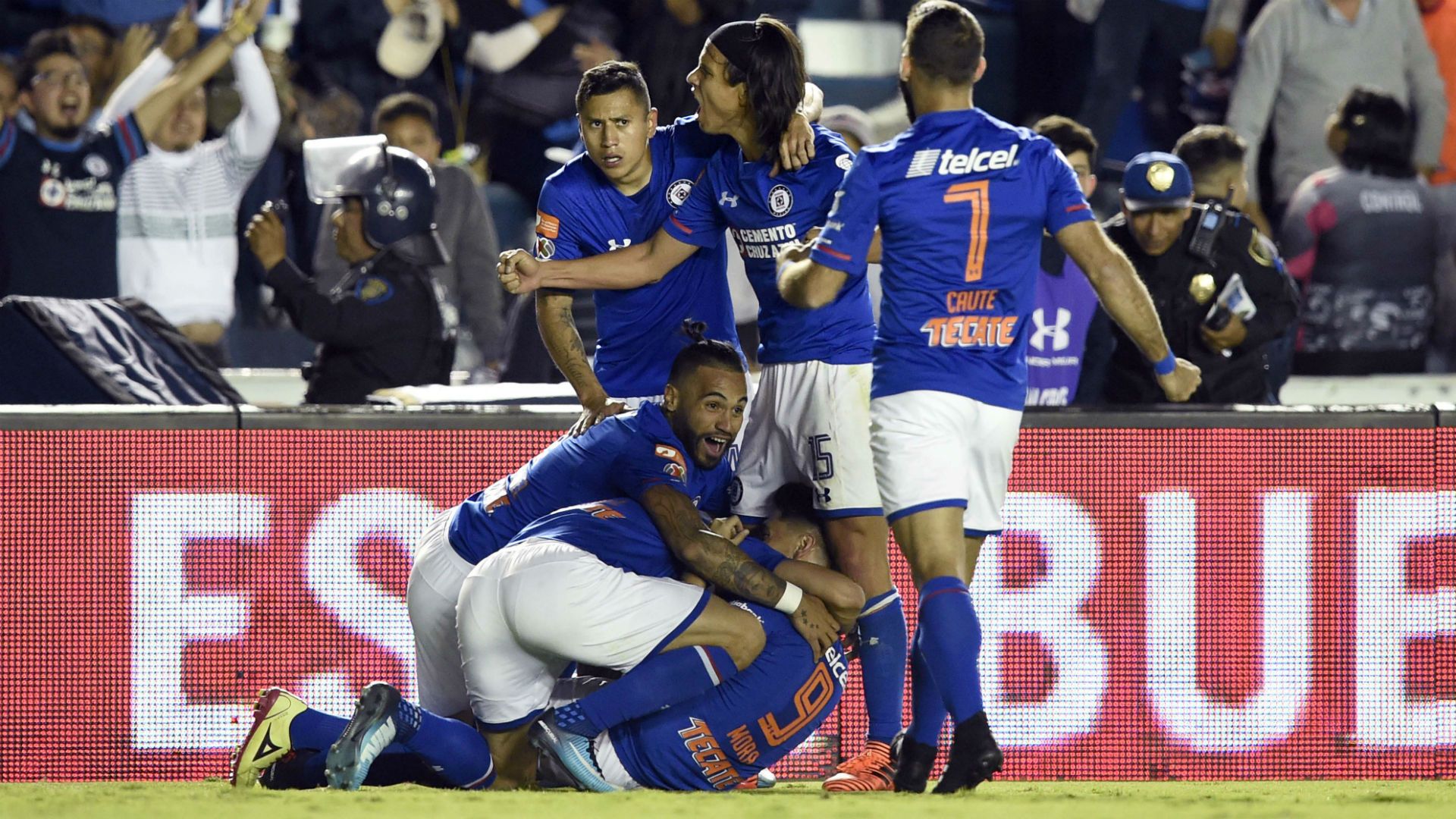 festejo cruz azul veracruz j17 ape17