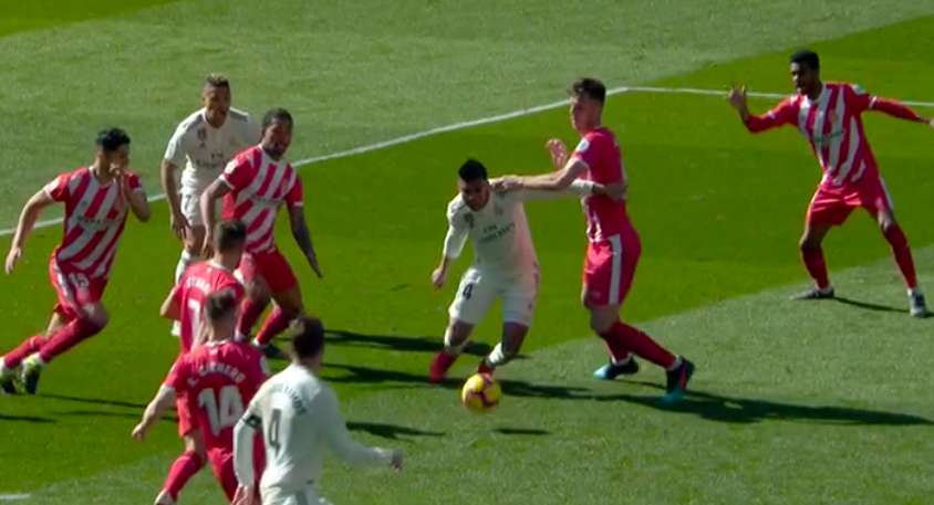 Penalti a Casemiro Real Madrid Girona