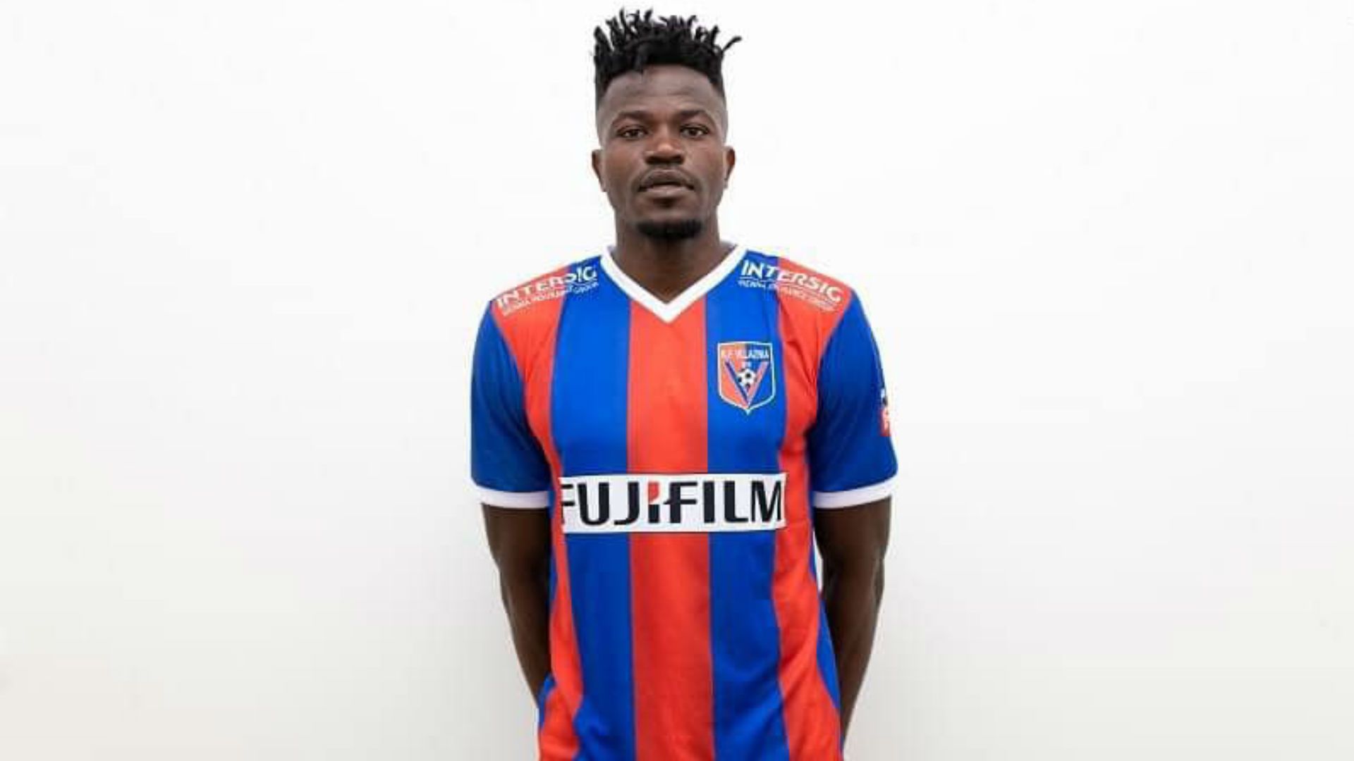Ismael Dunga moves to Japan.