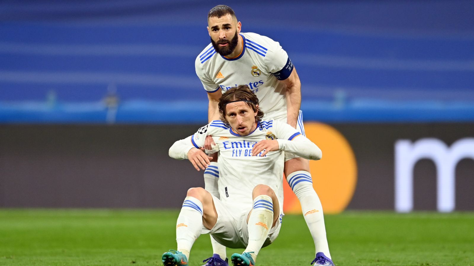 Benzema, Modric, Real Madrid vs. PSG UEFA Champions League