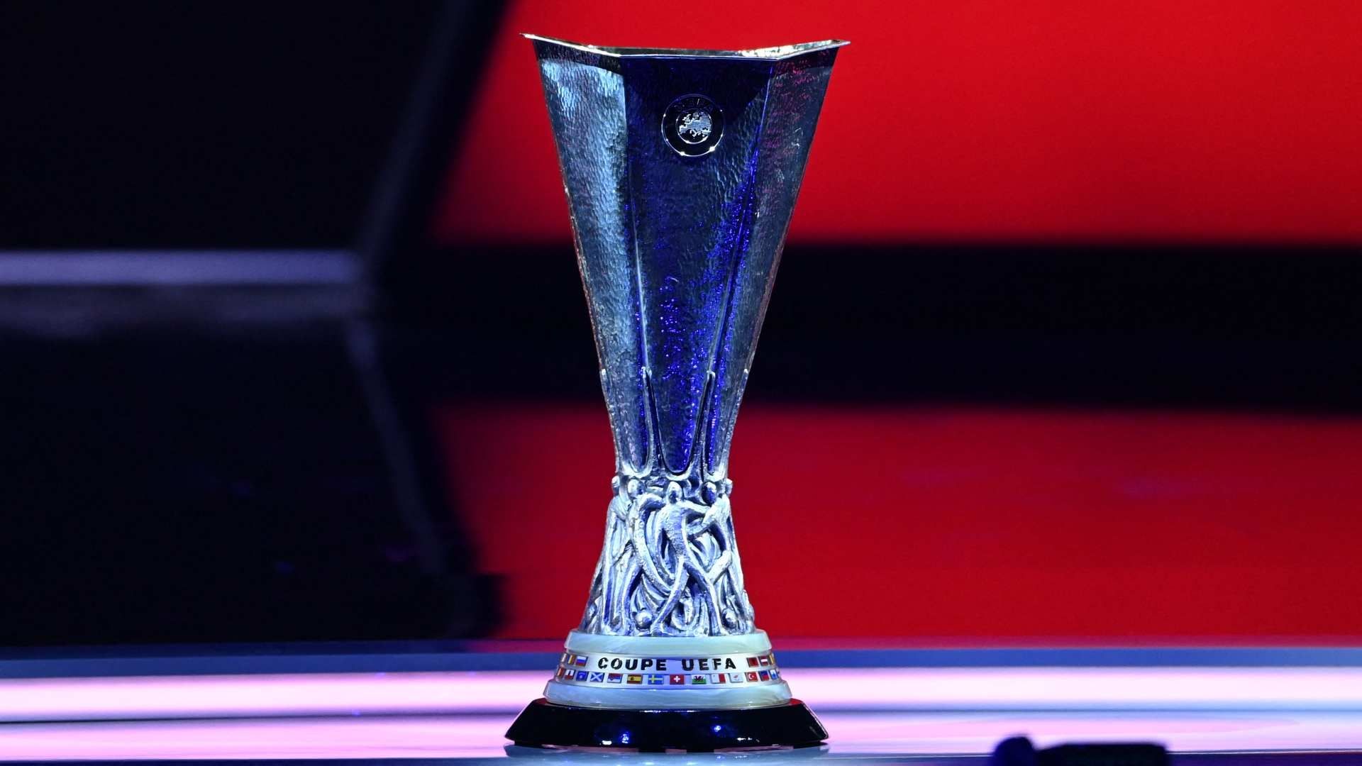 20220906 Europa League trophy