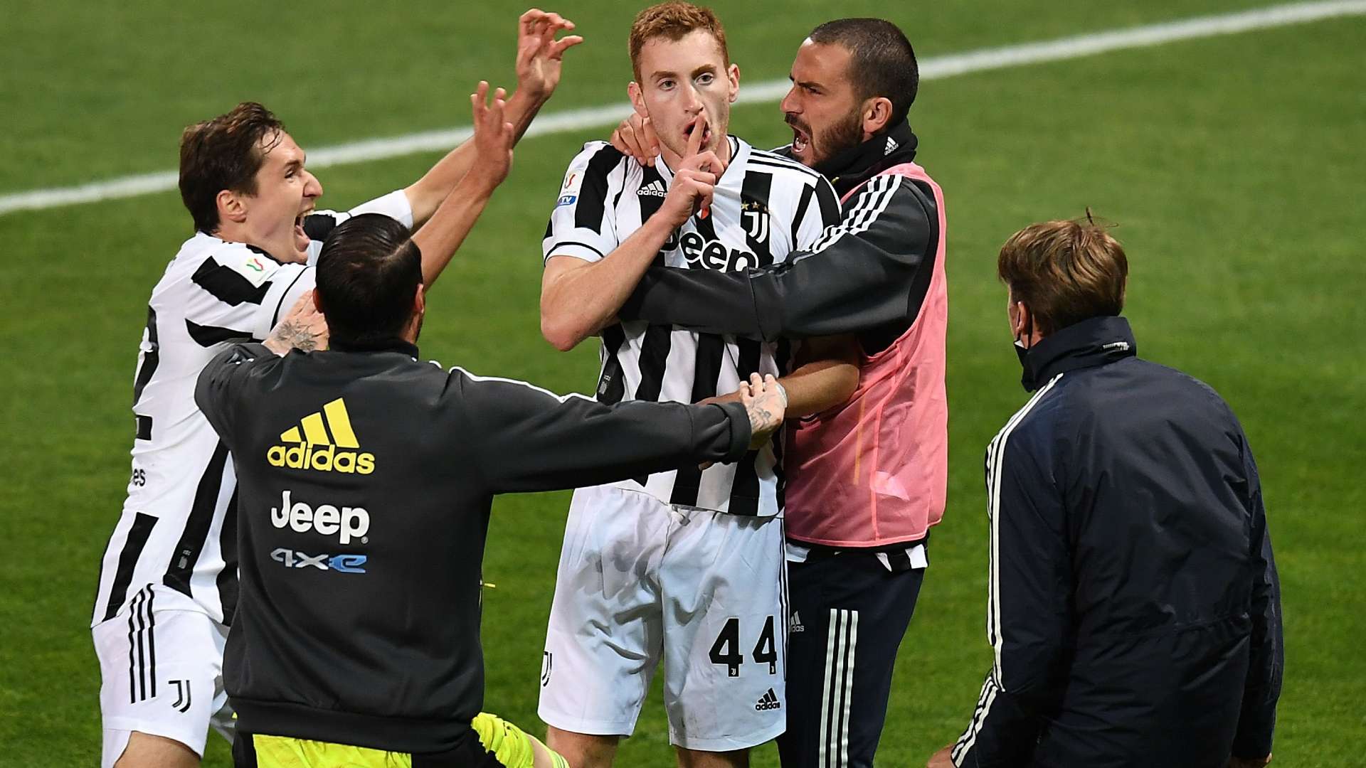 Dejan Kulusevski celebration Atalanta Juventus 2021