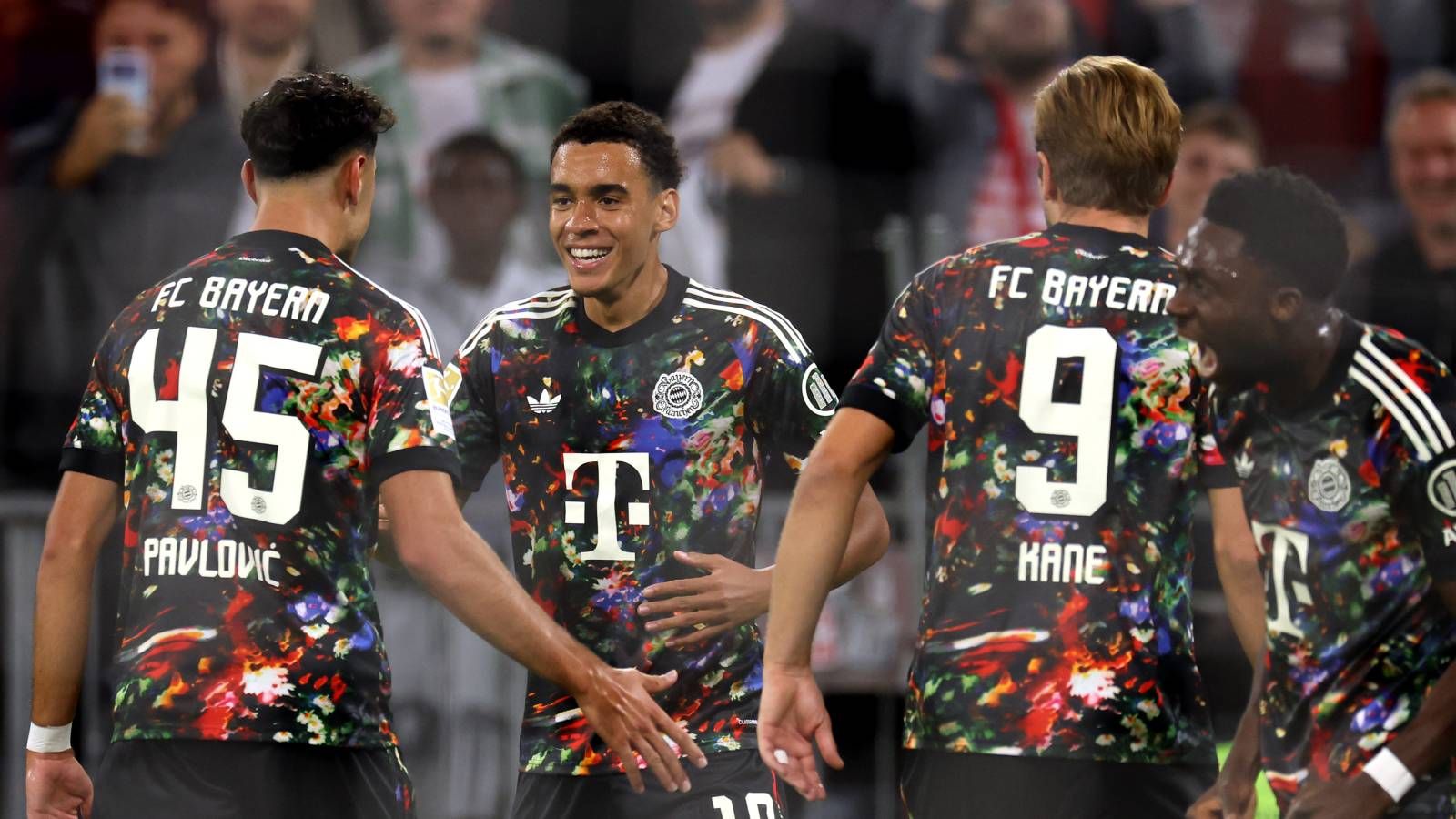 FC Bayern Wiesn Trikot
