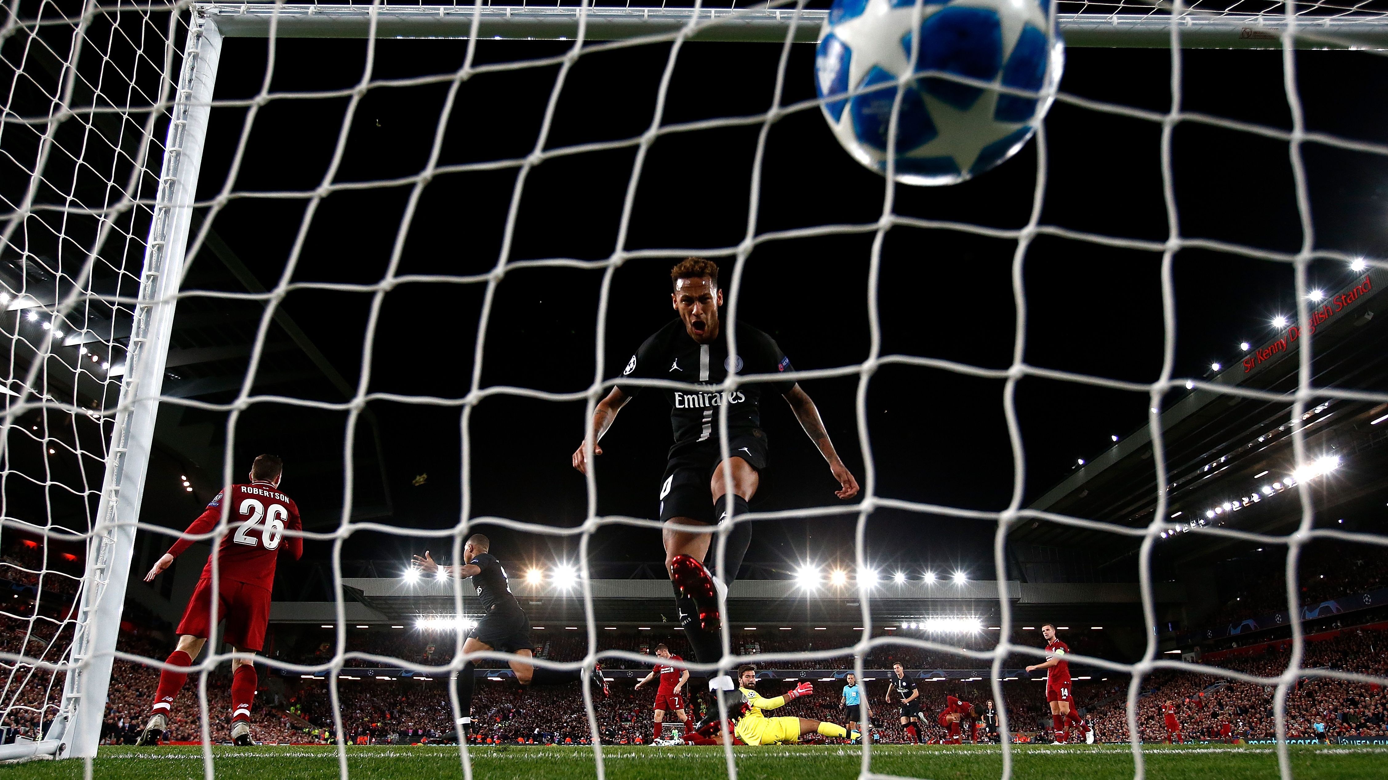 Liverpool v Paris Saint-Germain - UEFA Champions League Group C