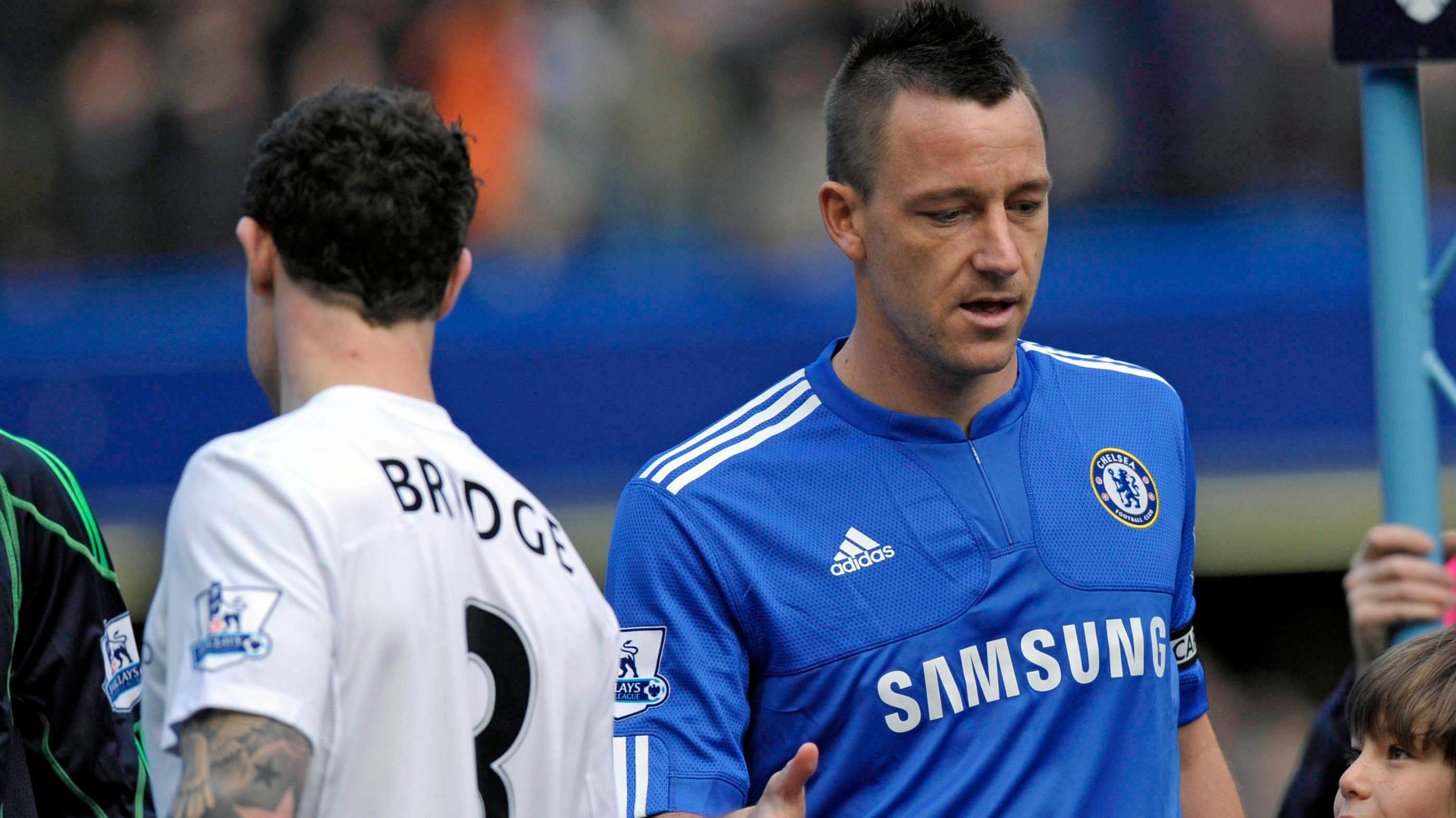 Chelsea's captain John Terry (R) fails t