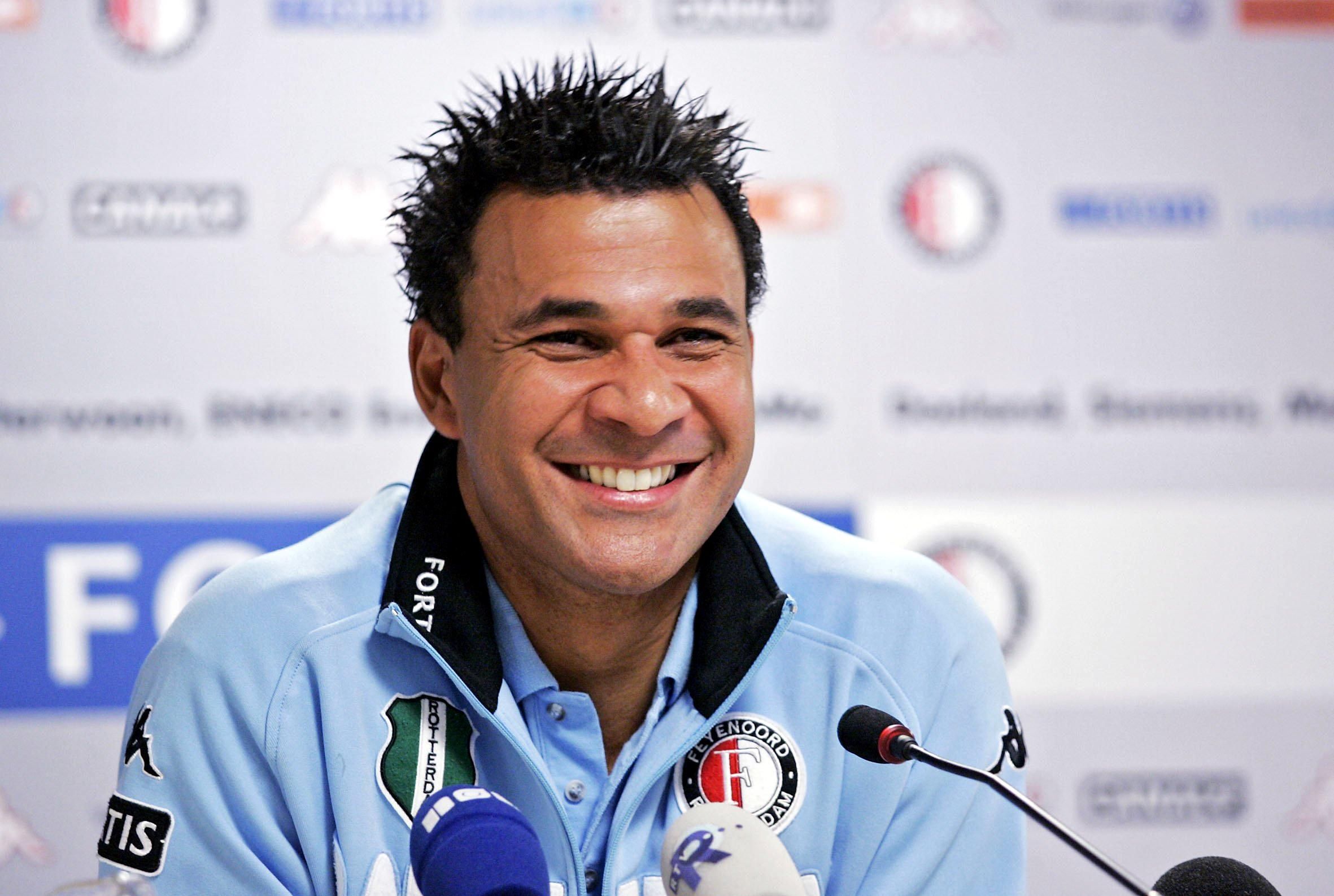 FBL-GULLIT-PRESS CONFERENCE