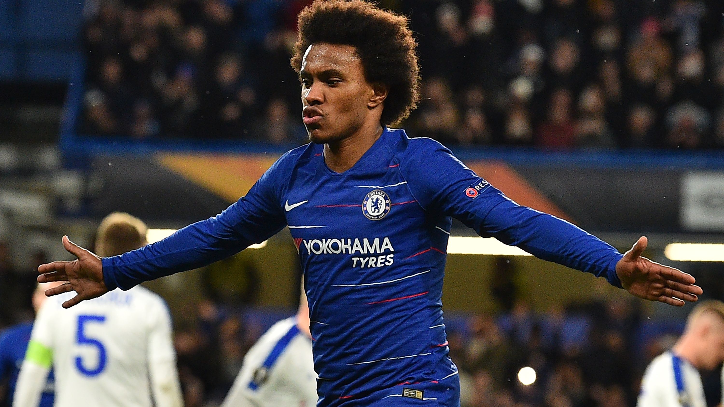 FBL-EUR-C3-CHELSEA-DYNAMO