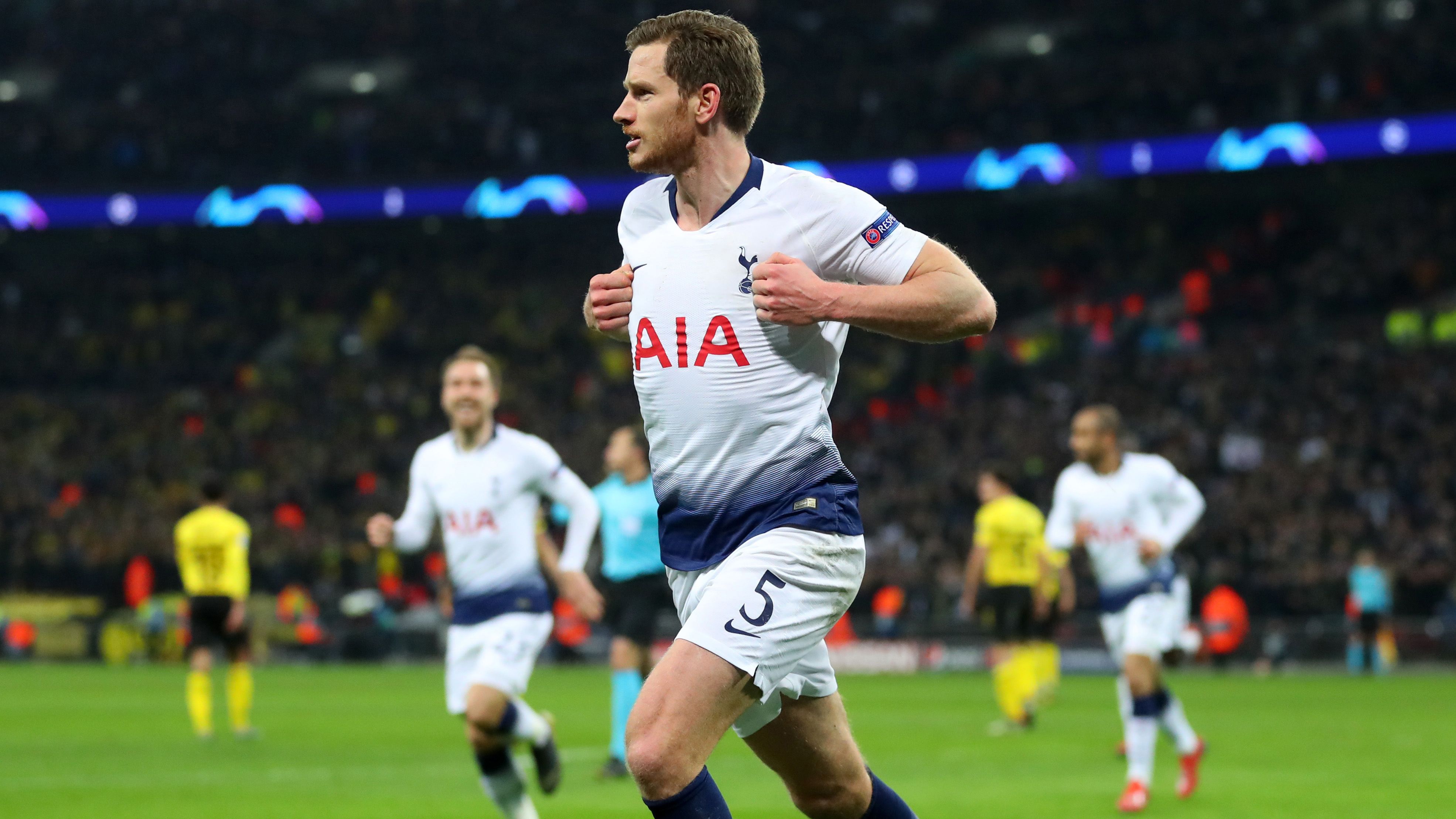 Tottenham Hotspur v Borussia Dortmund - UEFA Champions League Round of 16: First Leg