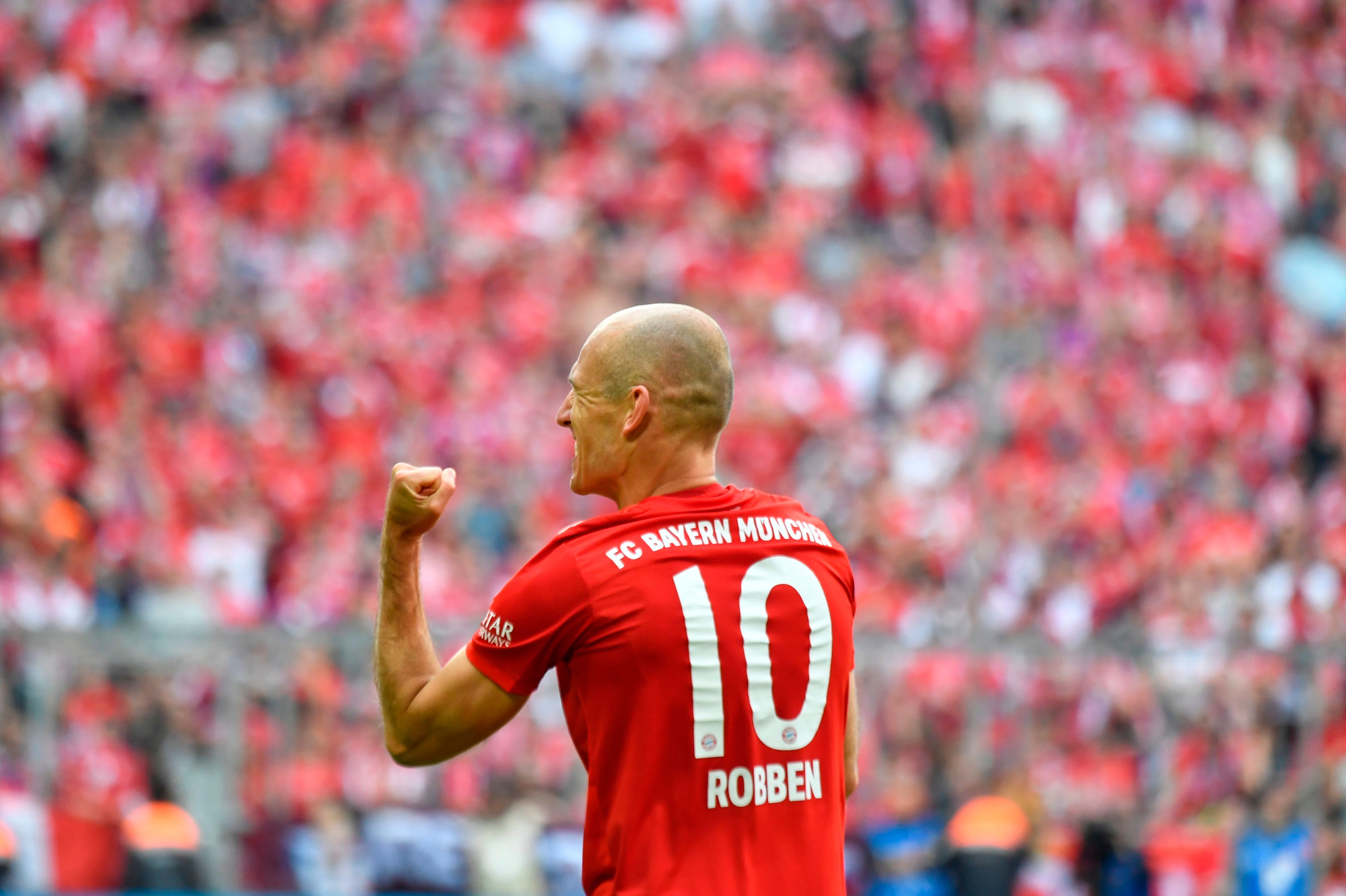 FBL-GER-BUNDESLIGA-BAYERN MUNICH-FRANKFURT