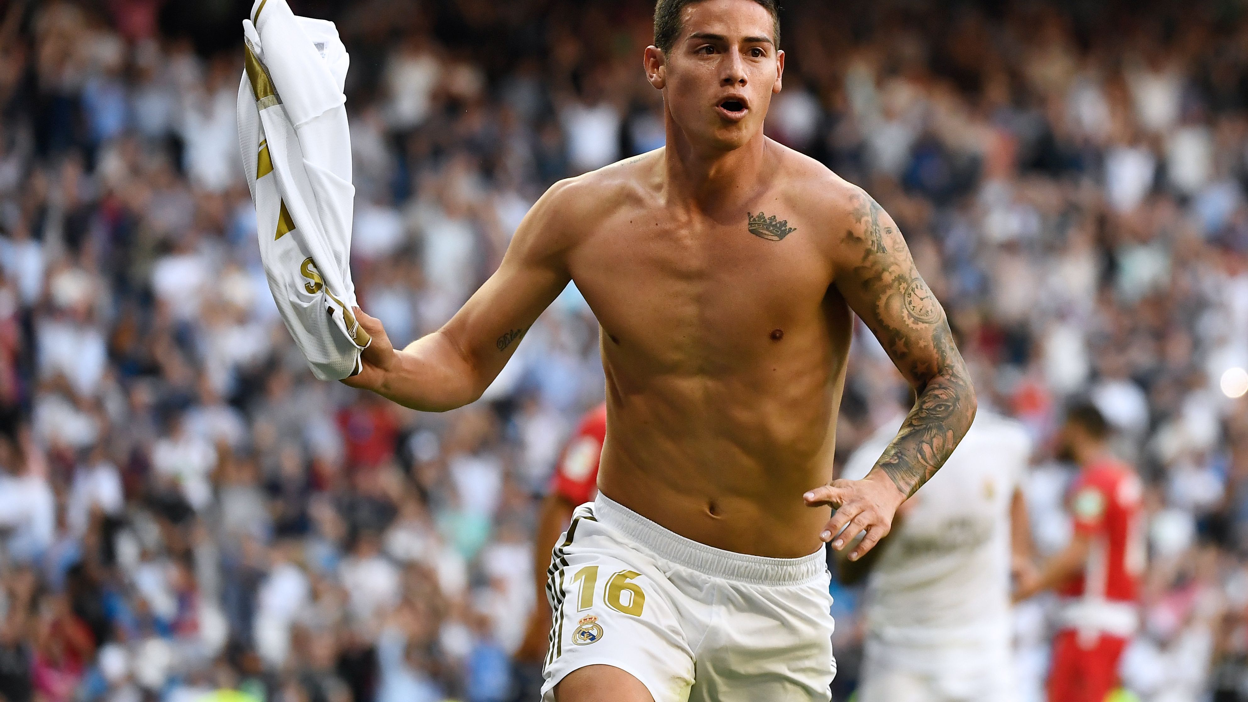 TOPSHOT-FBL-ESP-LIGA-REAL MADRID-GRANADA