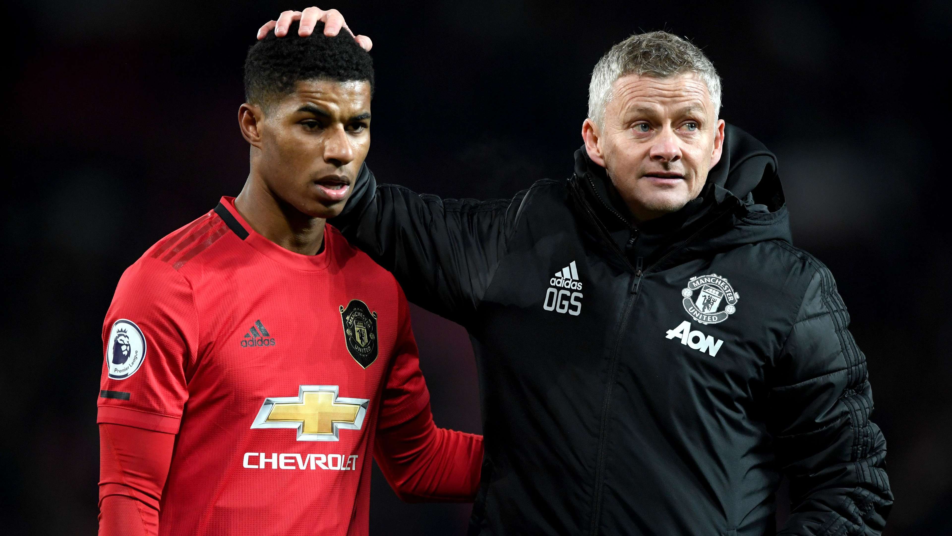 Manchester United v Aston Villa - Premier League