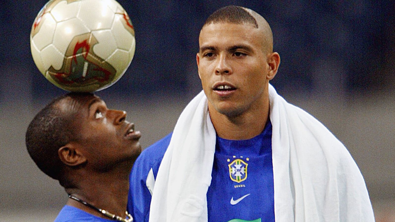 WC2002-BRA-RONALDO NAZARIO-EDILSON