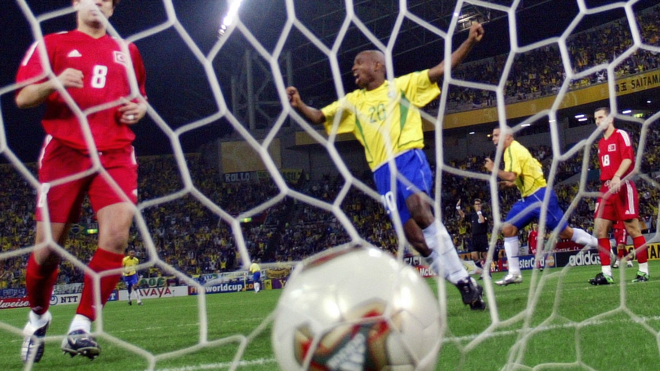 WC2002-BRA-TUR-GOAL 2