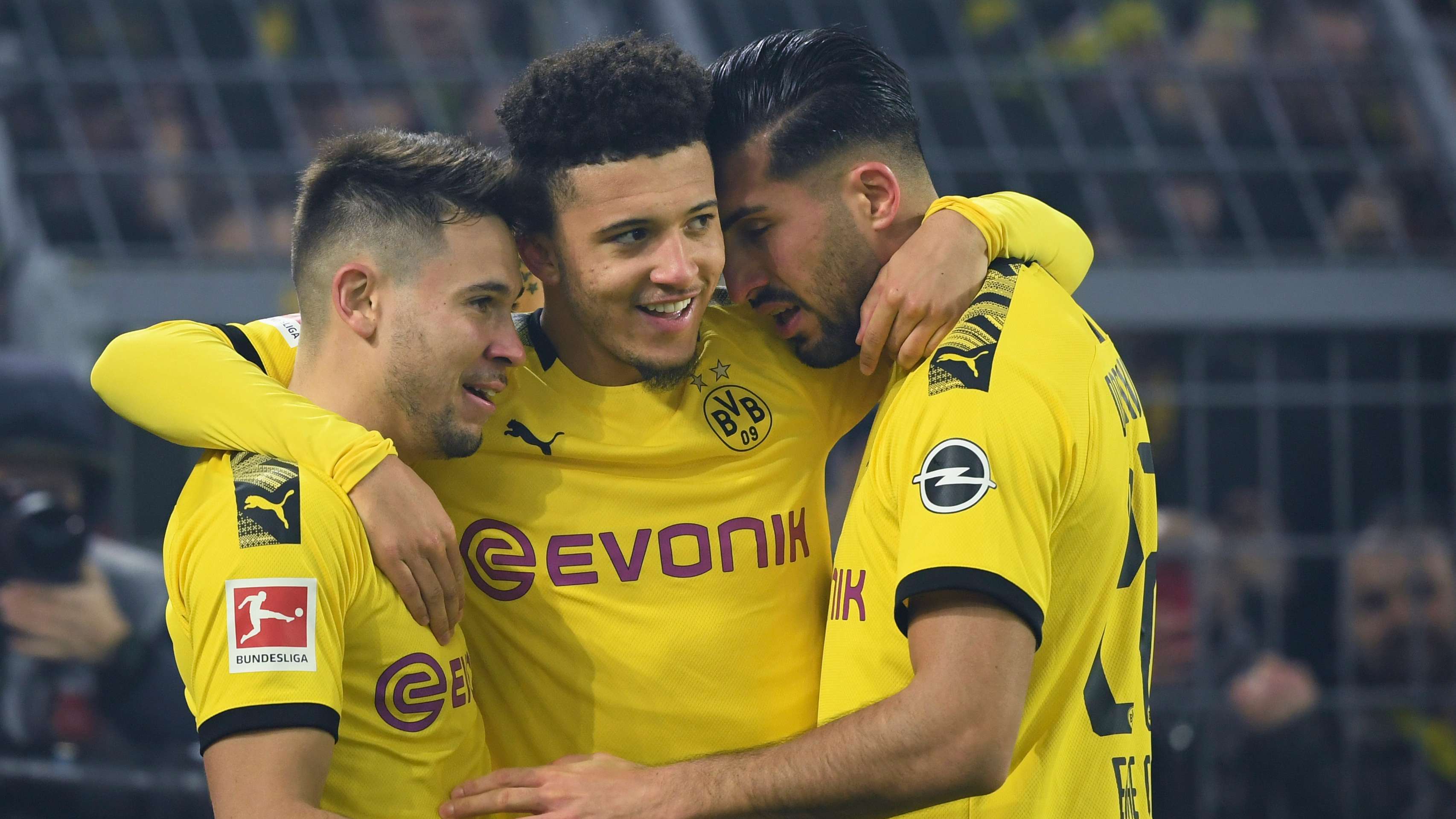 FBL-GER-BUNDESLIGA-DORTMUND-FRANKFURT
