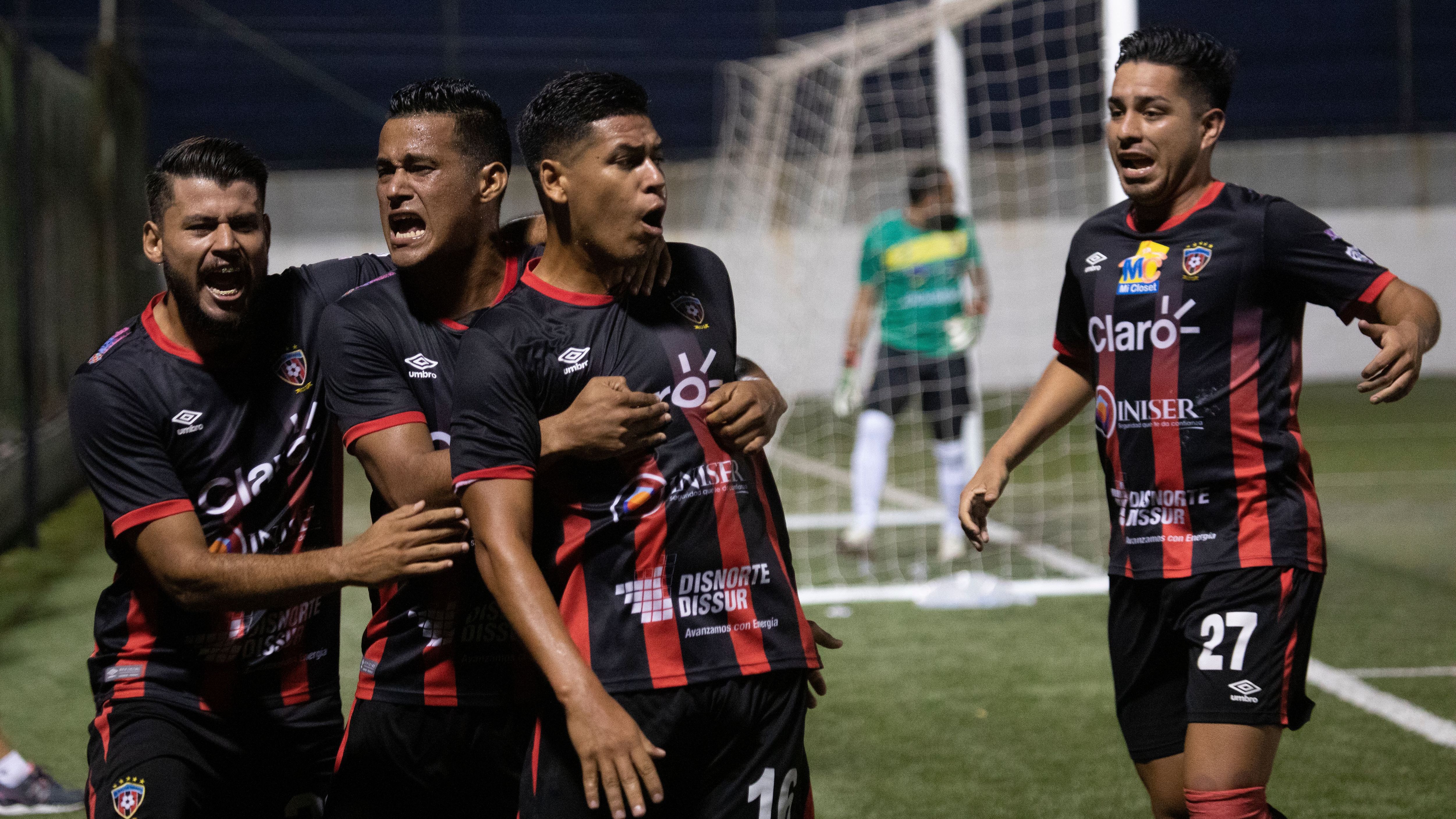 Managua FC v Walter Ferretti - Nicaraguan Liga Primera