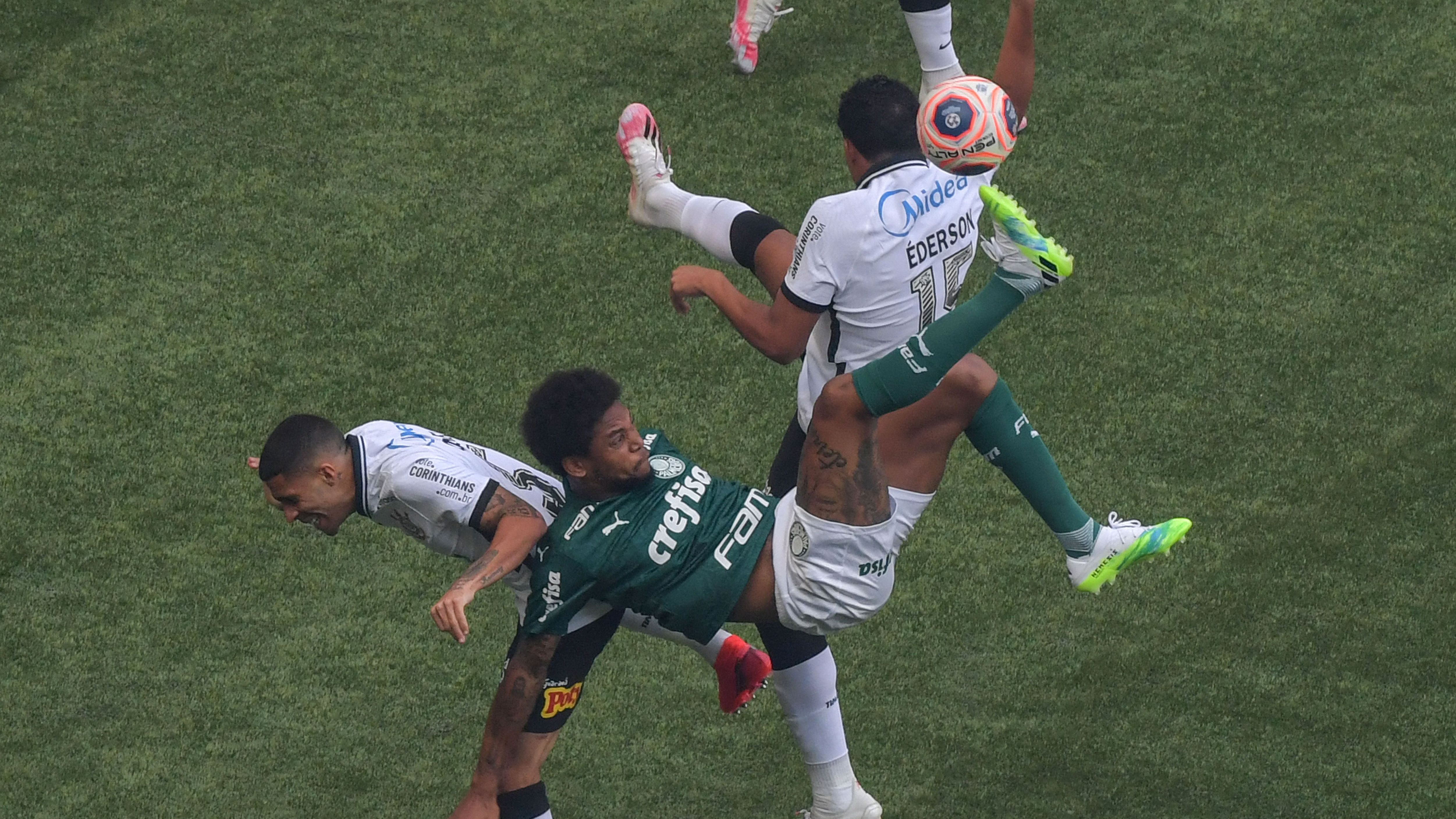 FBL-BRA-PALMEIRAS-CORINTHIANS