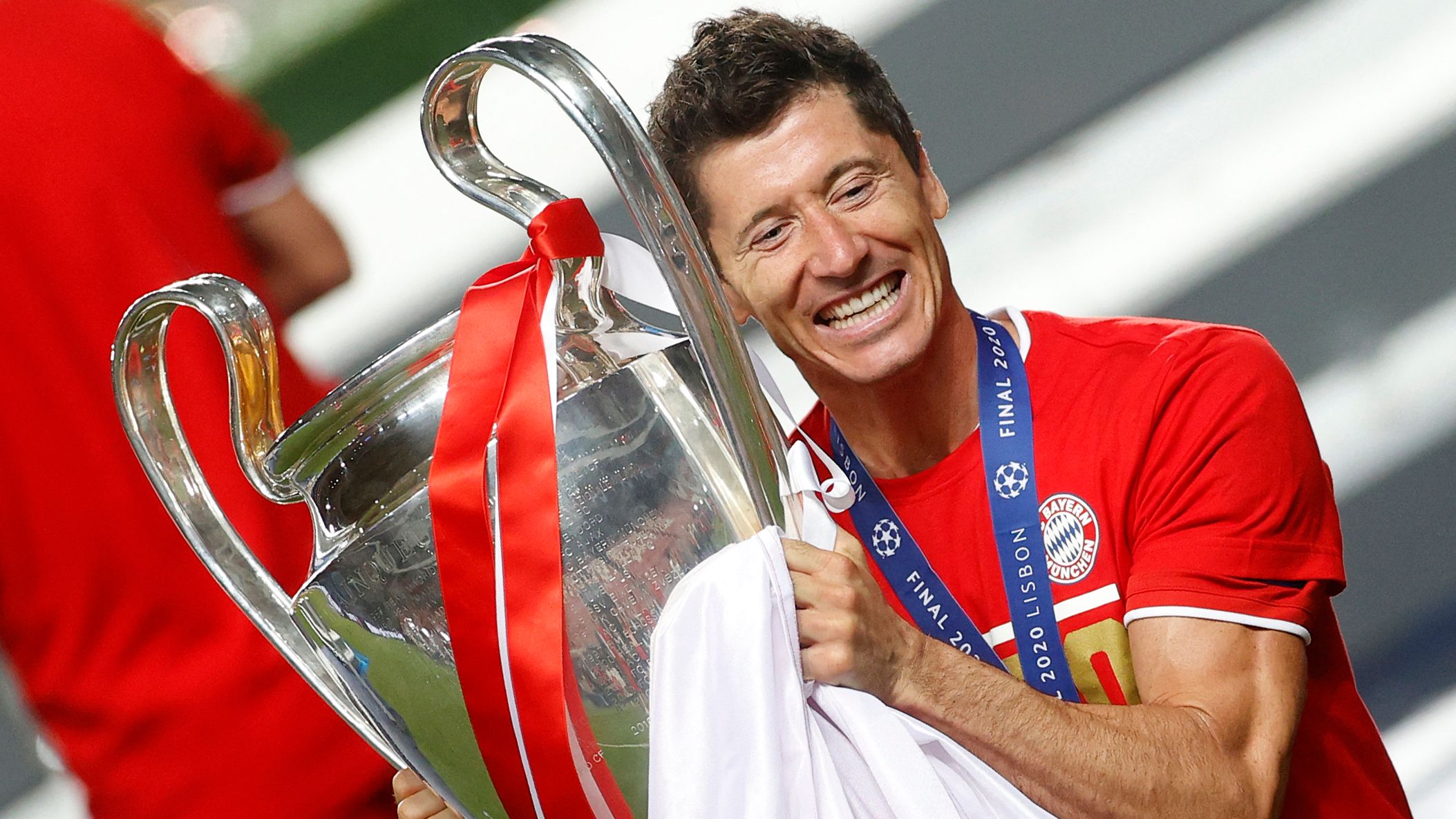 TOPSHOT-FBL-EUR-C1-PSG-BAYERN MUNICH