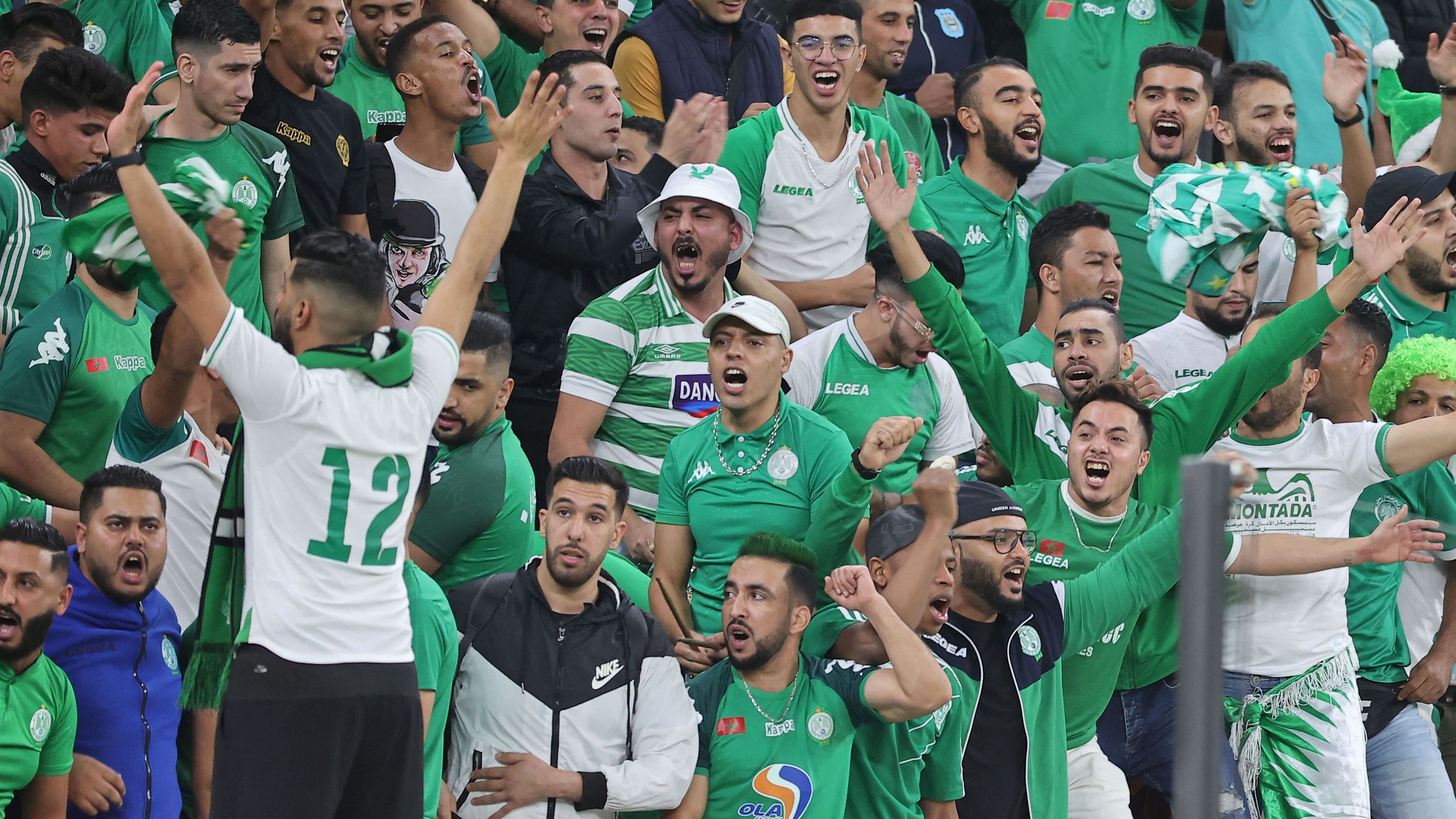 FBL-CAF-SUPER-CUP-AHLY-RAJA-FANS