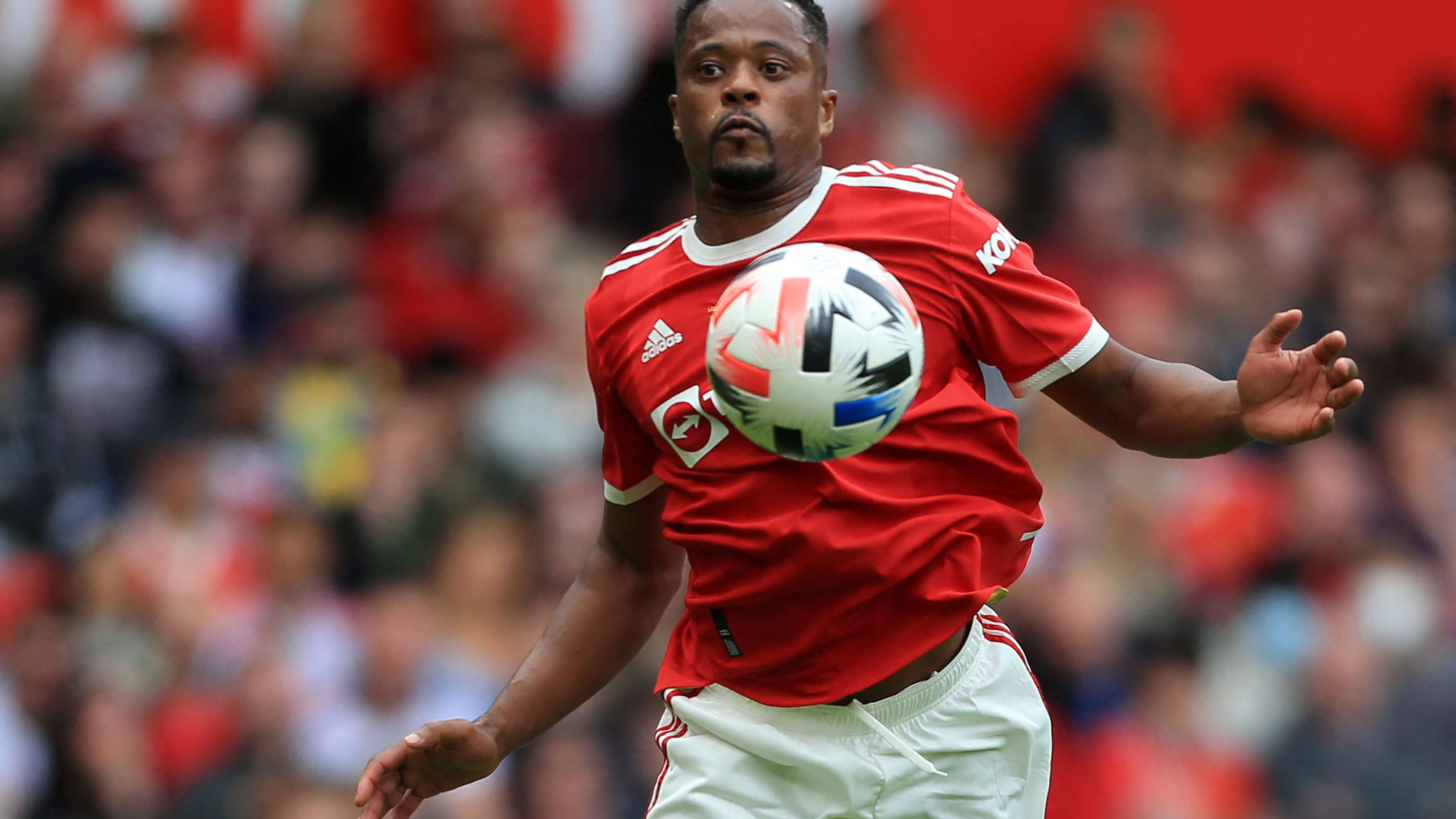 FBL-ENG-LEGENDS-MAN UTD-LIVERPOOL