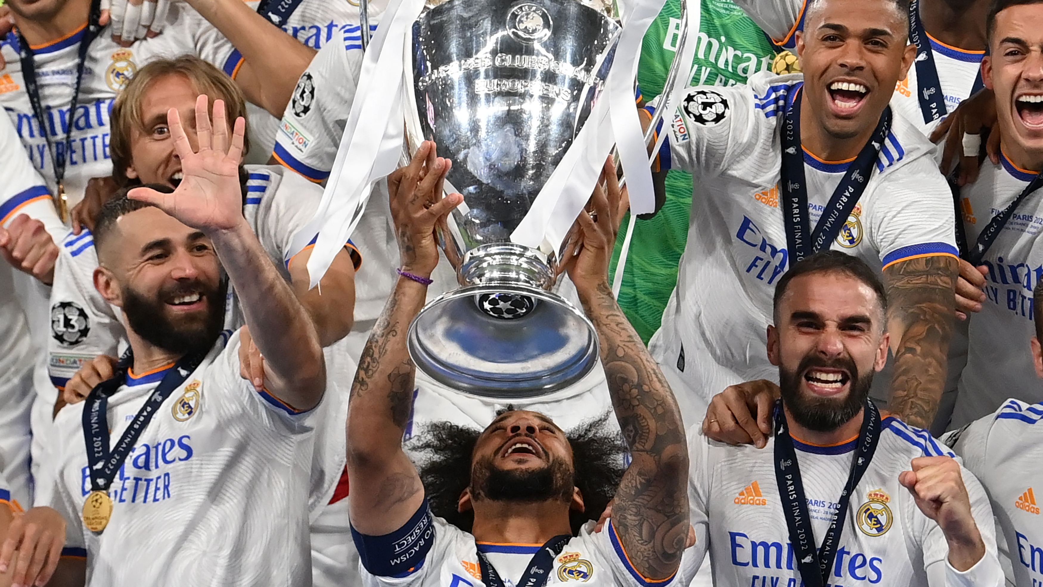 FBL-EUR-C1-LIVERPOOL-REAL MADRID-TROPHY