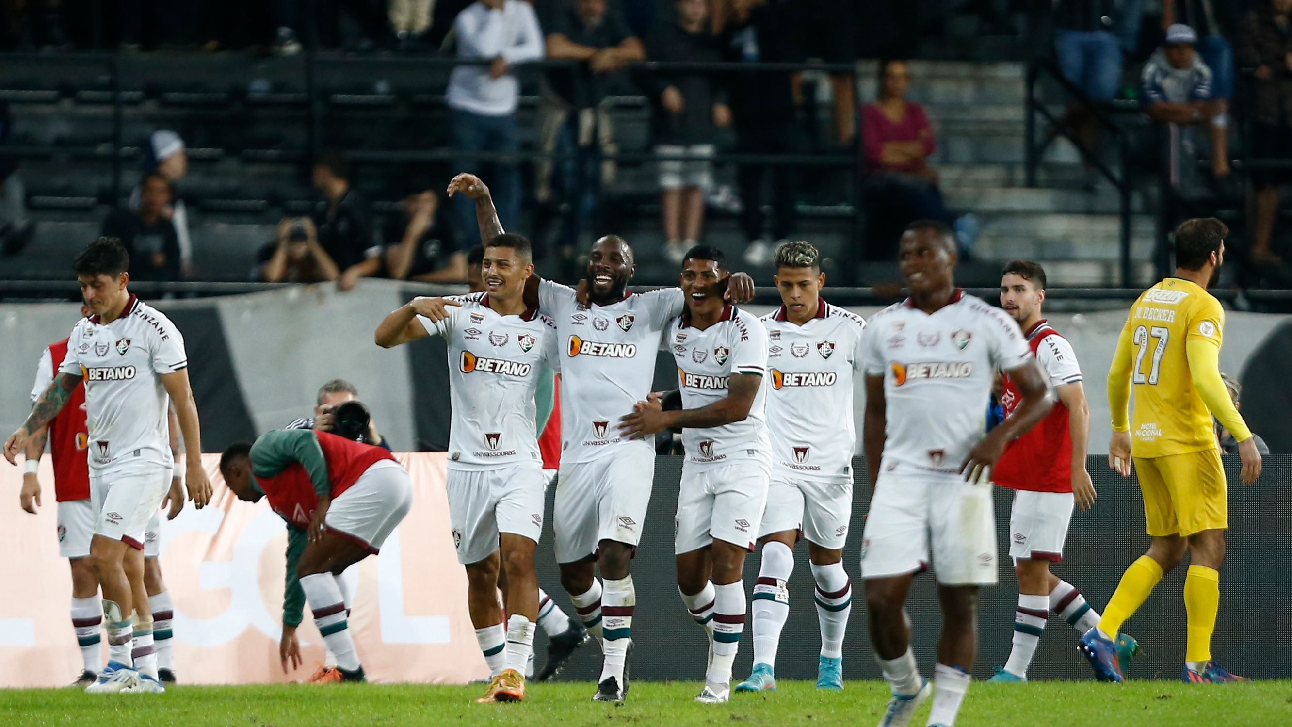 Botafogo v Fluminense - Brasileirao 2022