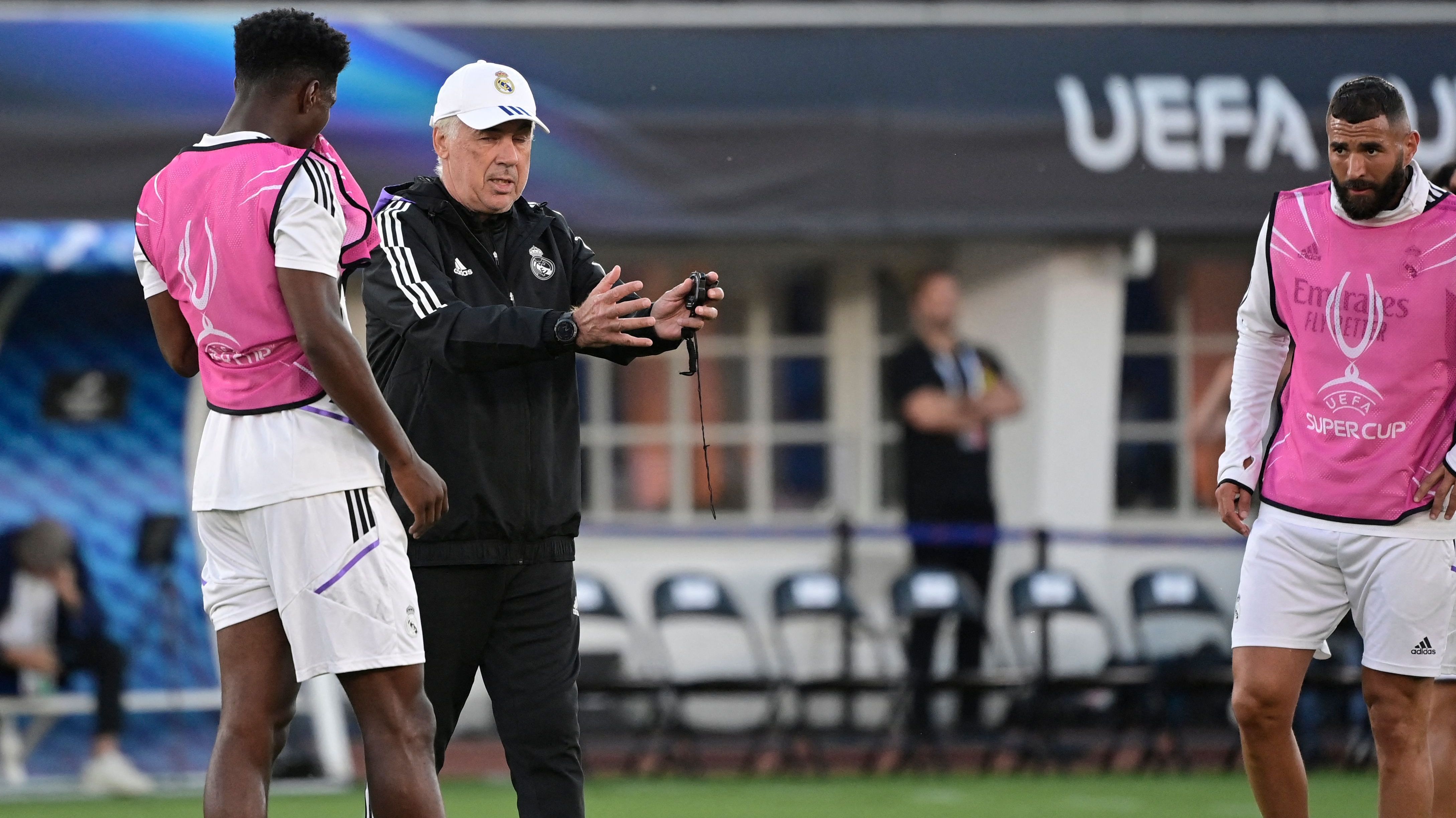 FBL-EUR-SUPERCUP-REAL MADRID-FRANKFURT