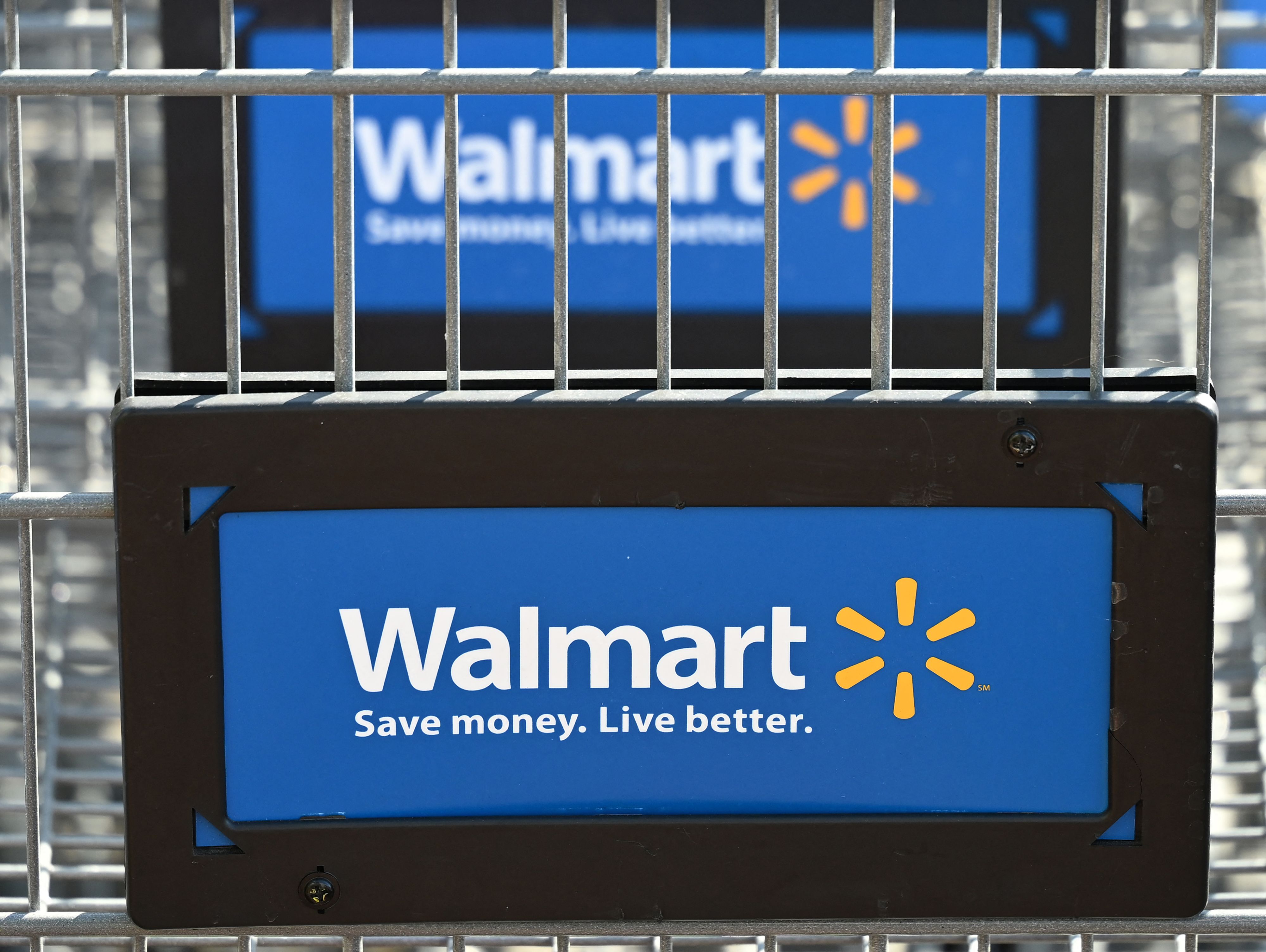 US-ECONOMY-EARNINGS-WALMART