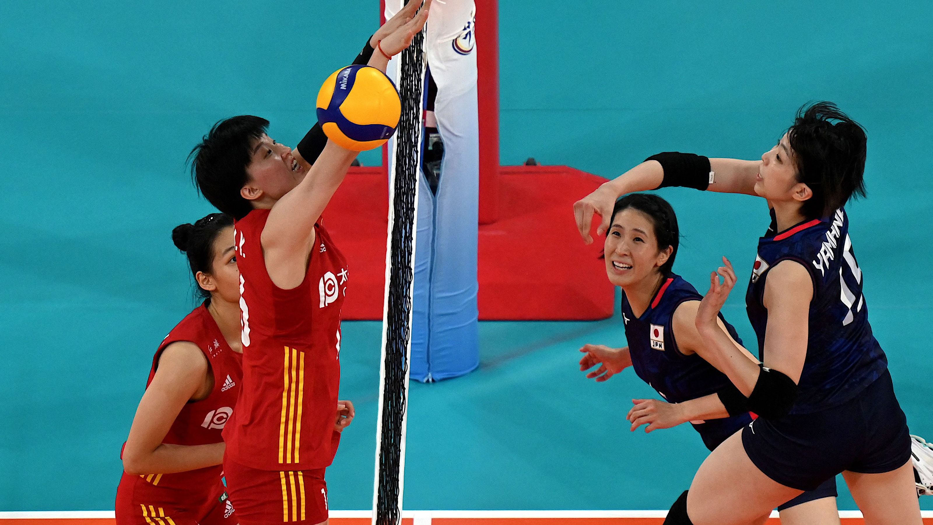 VOLLEYBALL-PHI-JPN-CHN