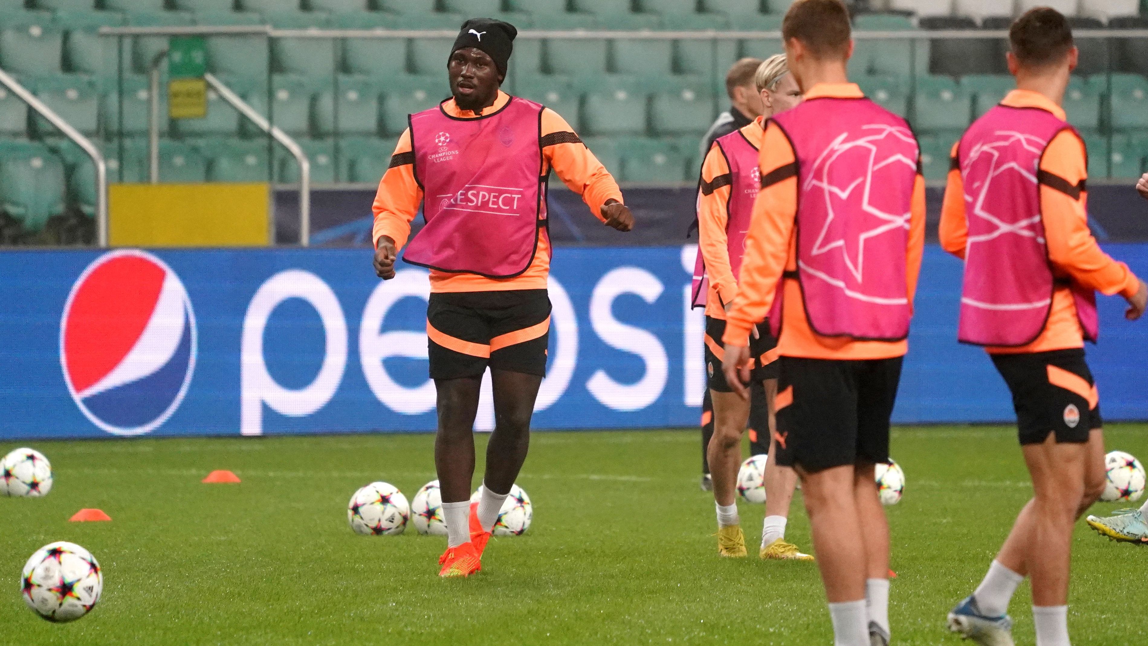 FBL-EUR-C1-SHAKHTAR DONETSK-TRAINING