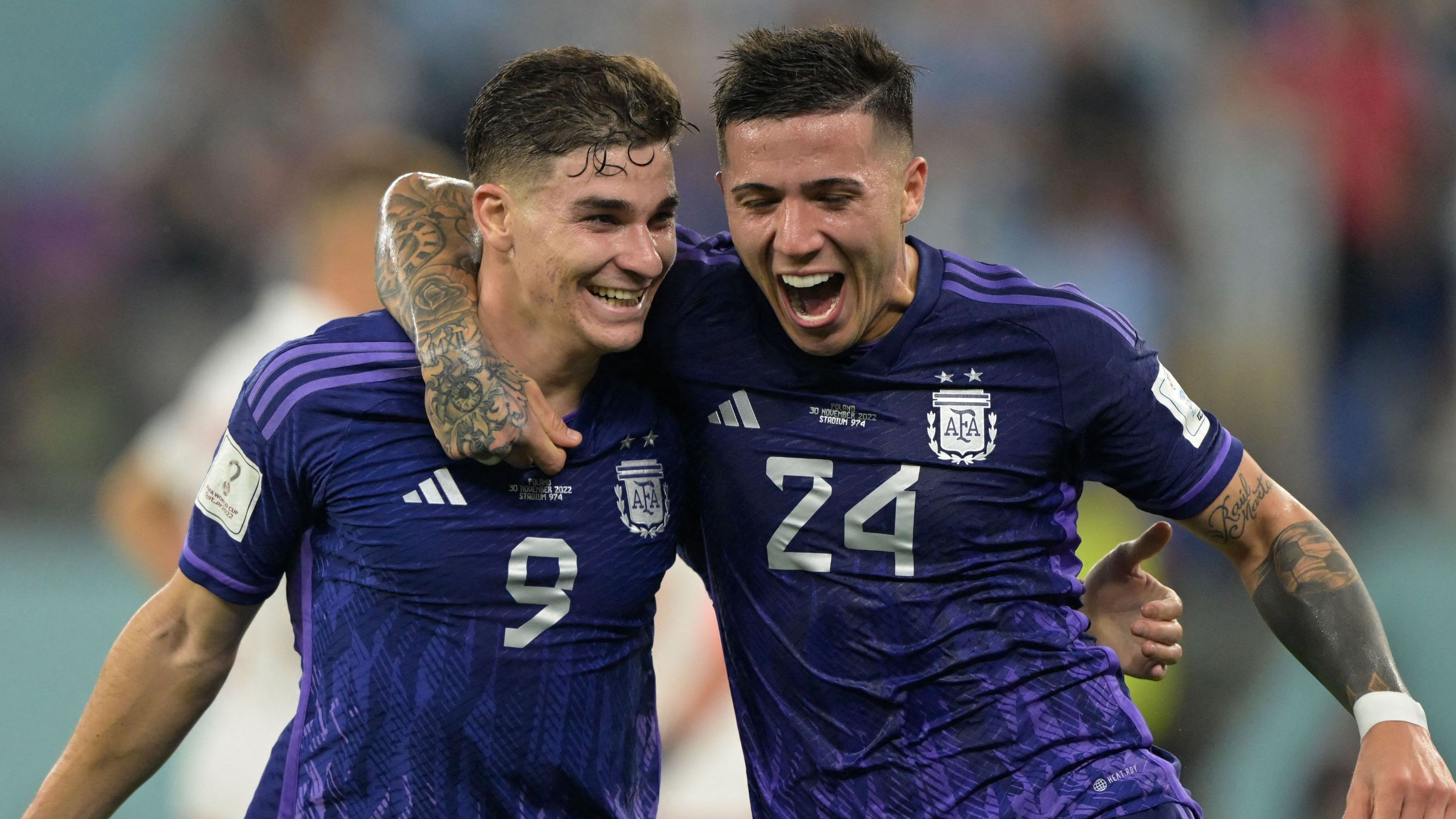 TOPSHOT-FBL-WC-2022-MATCH39-POL-ARG