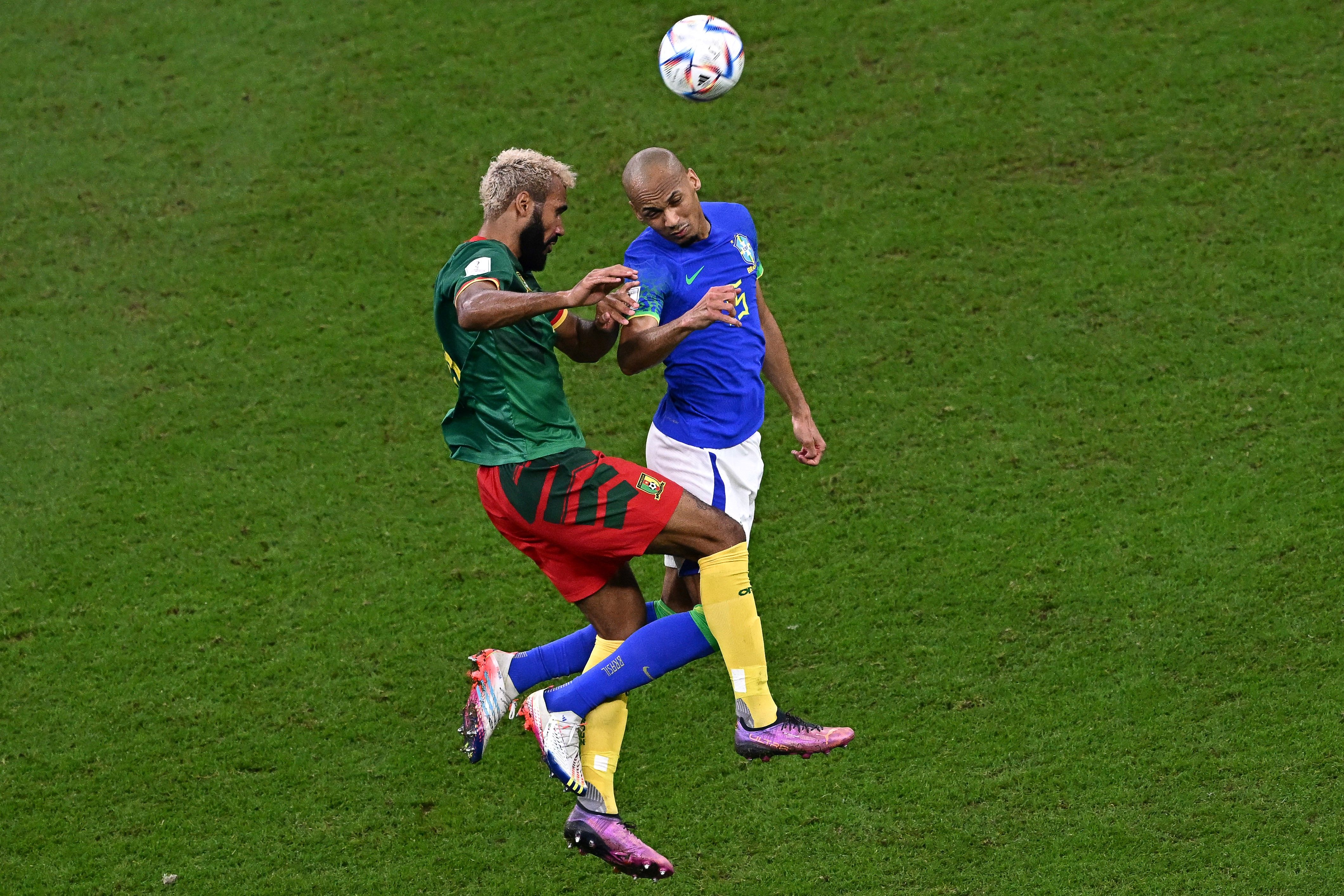 TOPSHOT-FBL-WC-2022-MATCH48-CMR-BRA