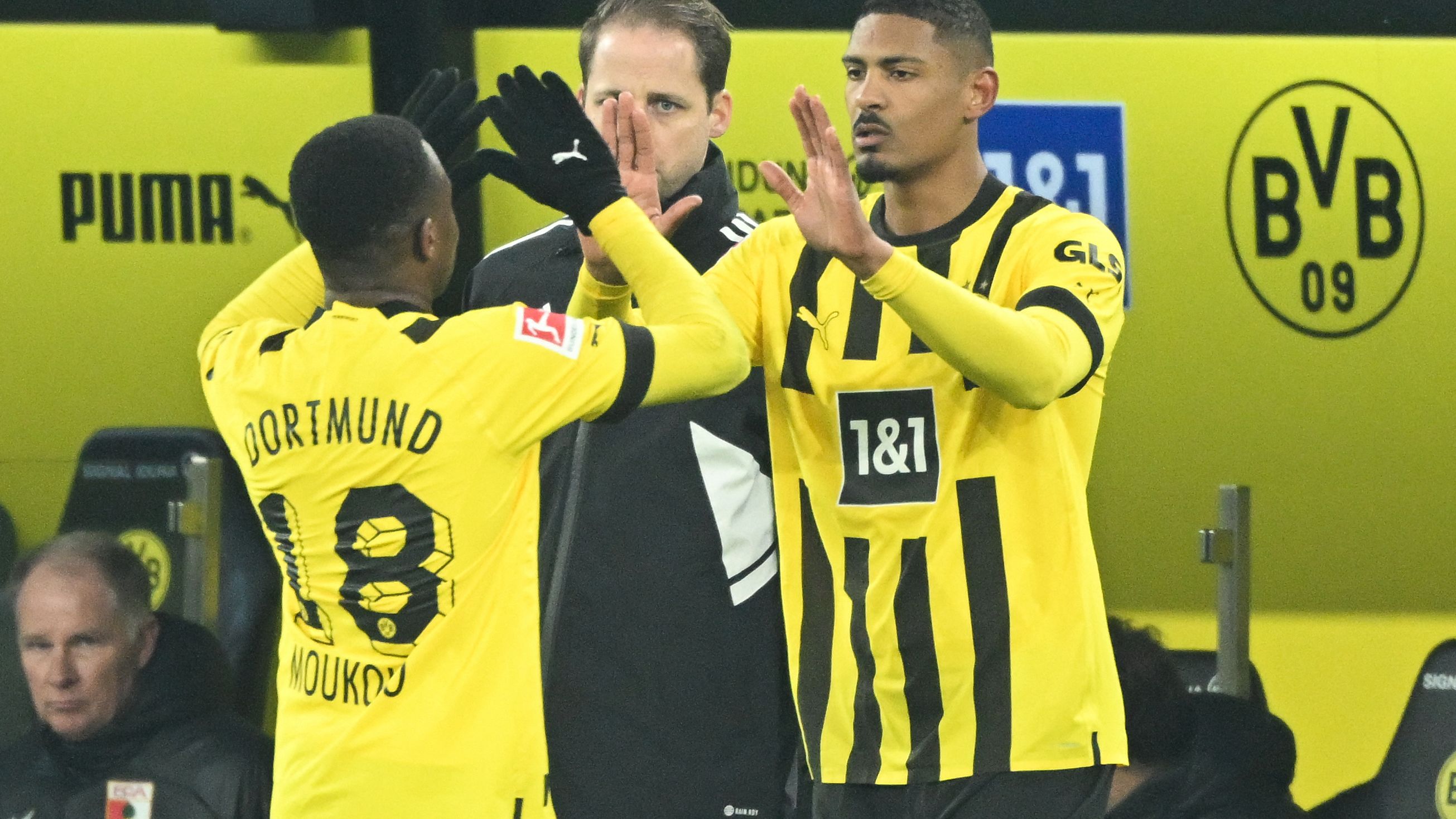 FBL-GER-BUNDESLIGA-DORTMUND-AUGSBURG