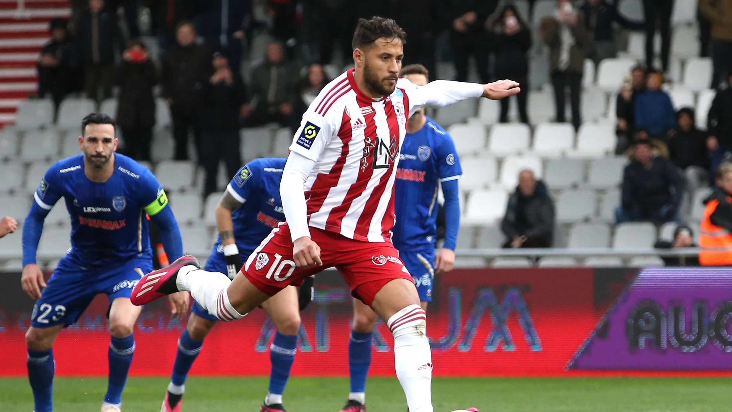 FBL-FRA-LIGUE1-AJACCIO-TROYES