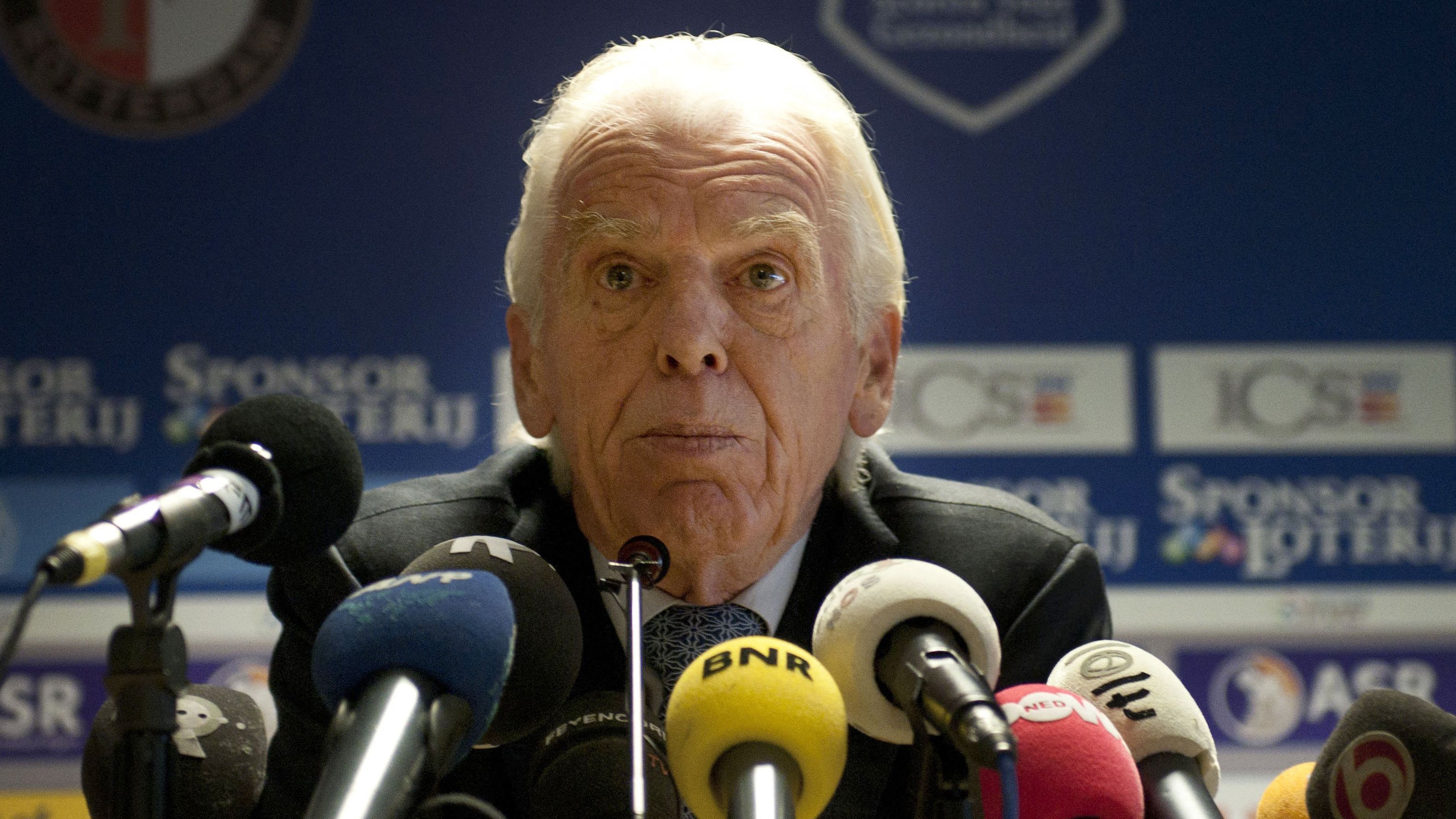 FBL-NLD-FEYENOORD-CRISIS