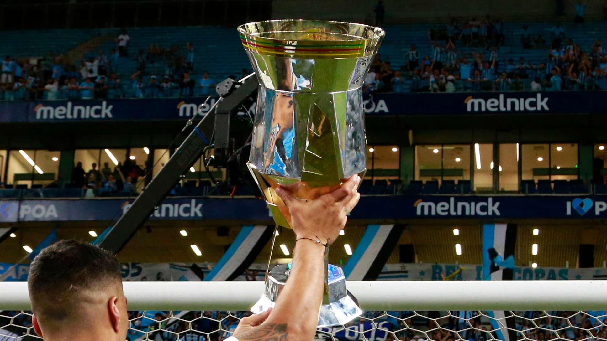 FBL-BRA-GREMIO-CAXIAS-TROPHY